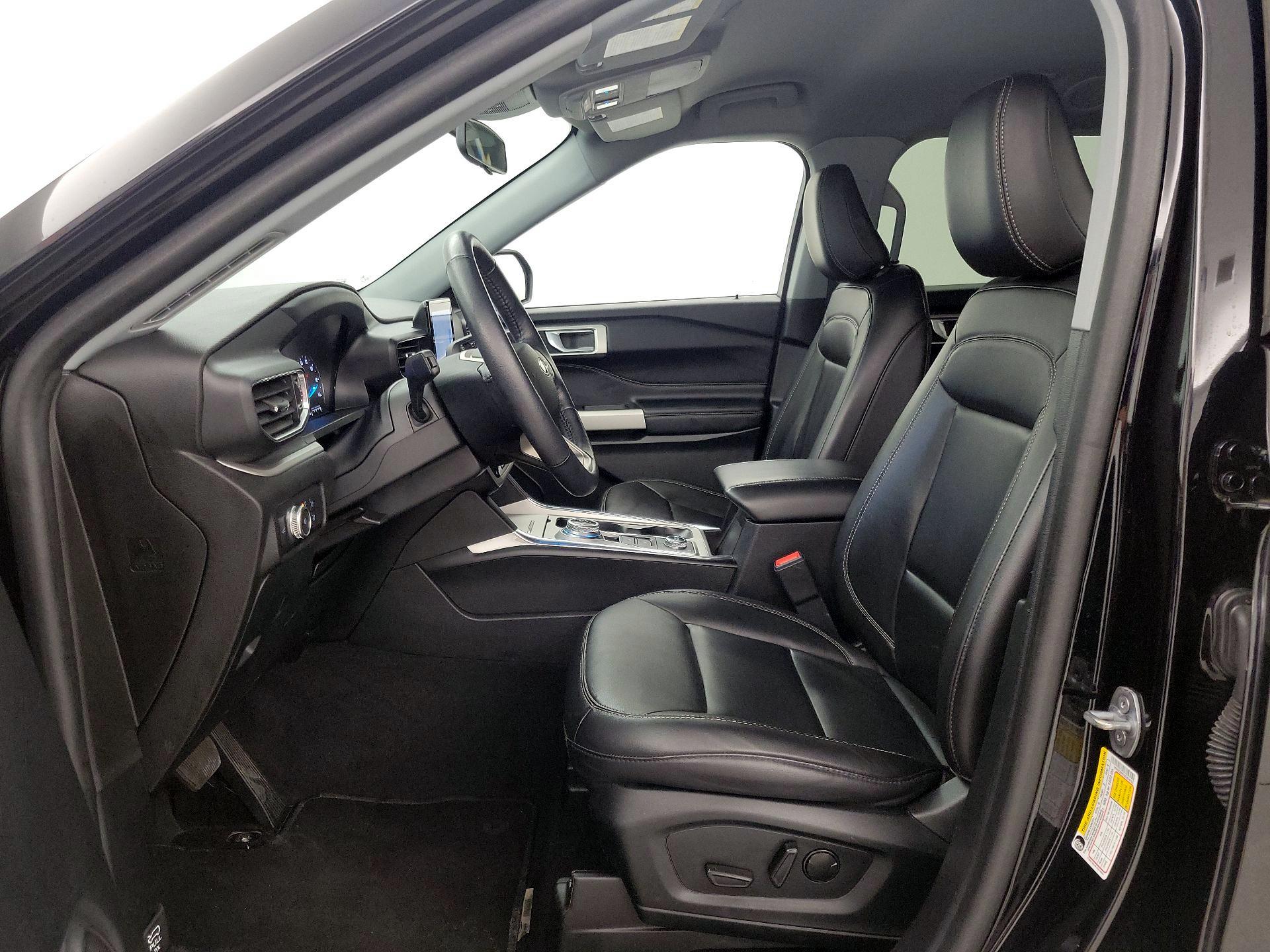 Thumbnail: 2022 Ford Explorer - 11