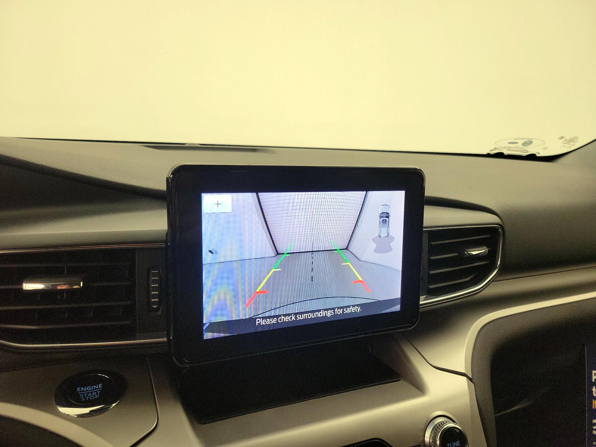 Thumbnail: 2022 Ford Explorer - 14