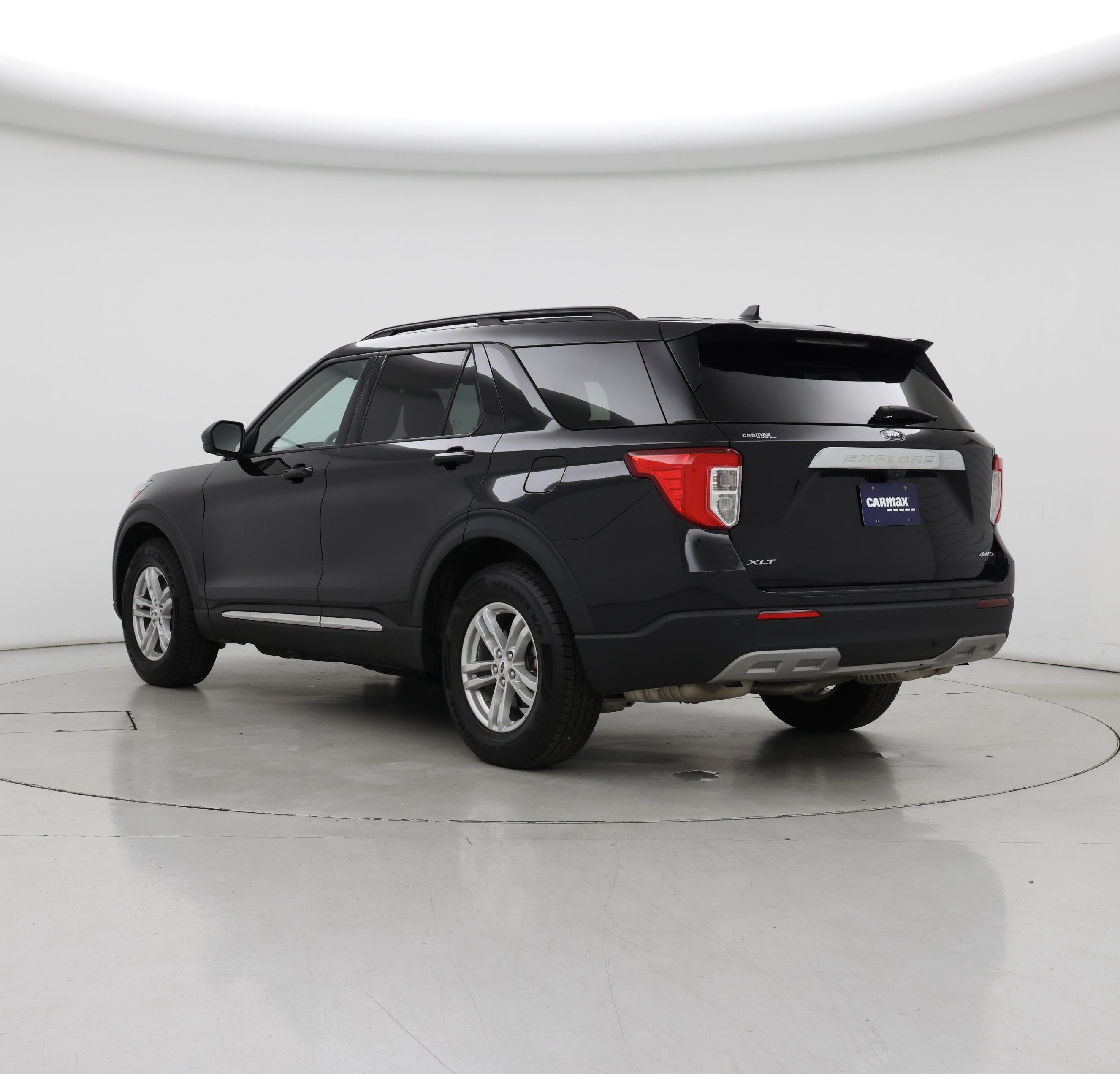 Thumbnail: 2022 Ford Explorer - 2