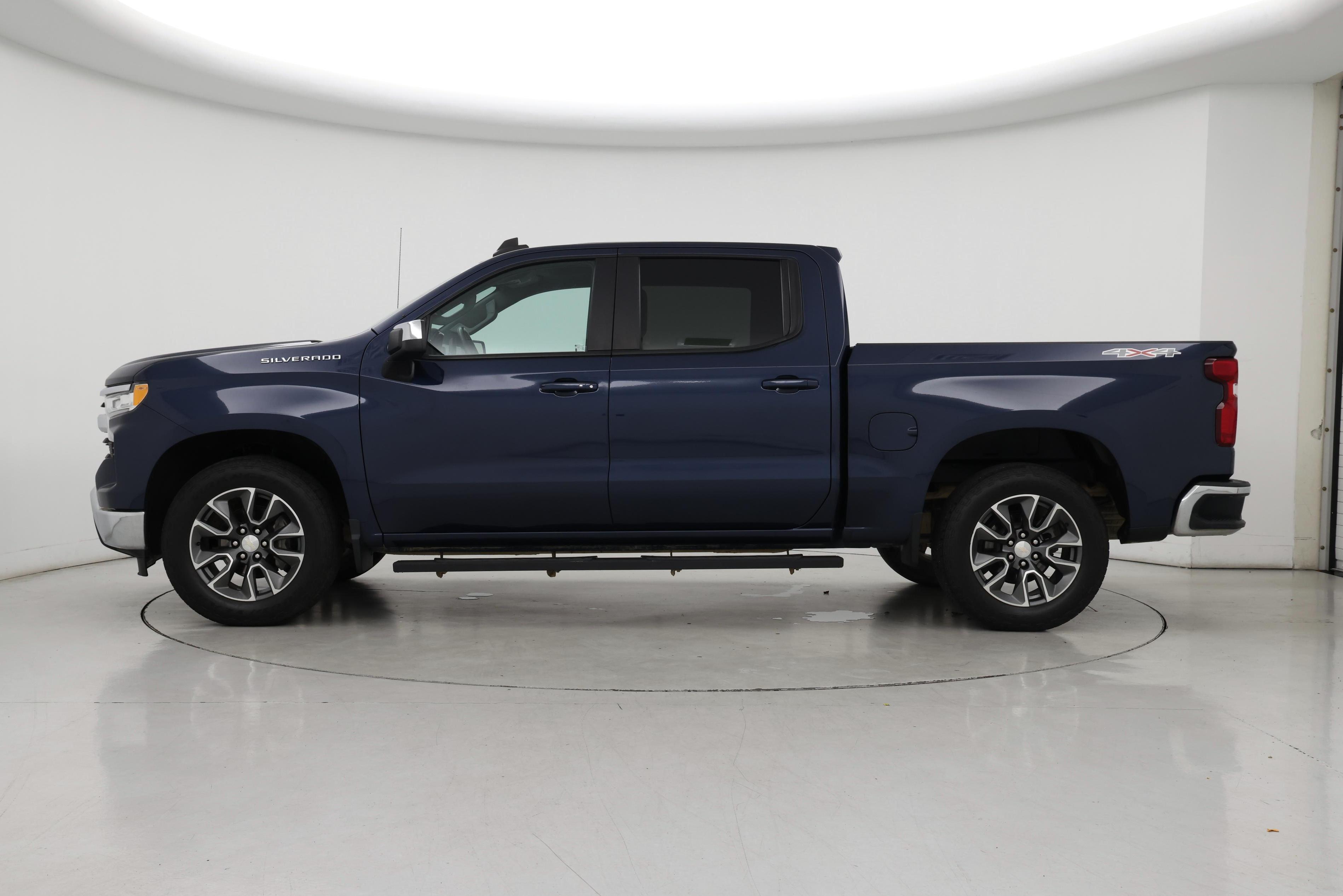 Thumbnail: 2022 Chevrolet Silverado 1500 - 3