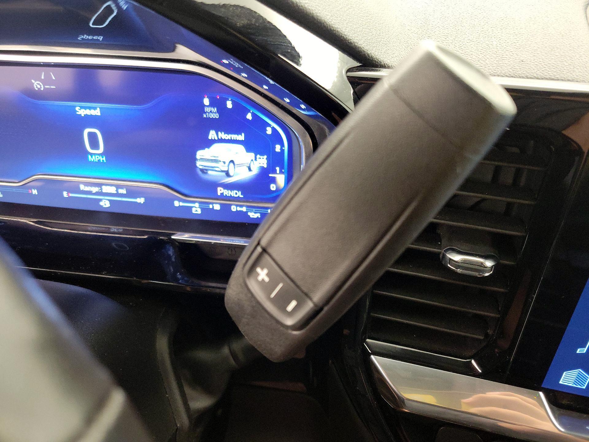 Thumbnail: 2022 Chevrolet Silverado 1500 - 17