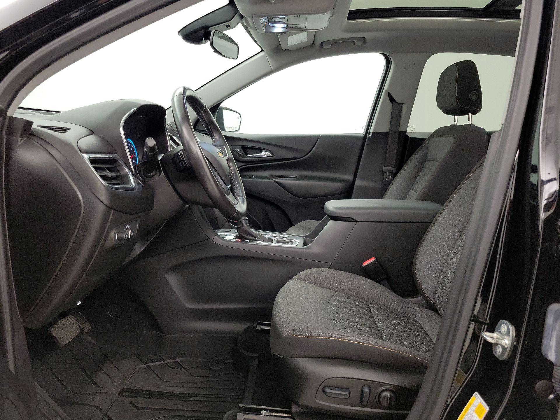 Thumbnail: 2022 Chevrolet Equinox - 11