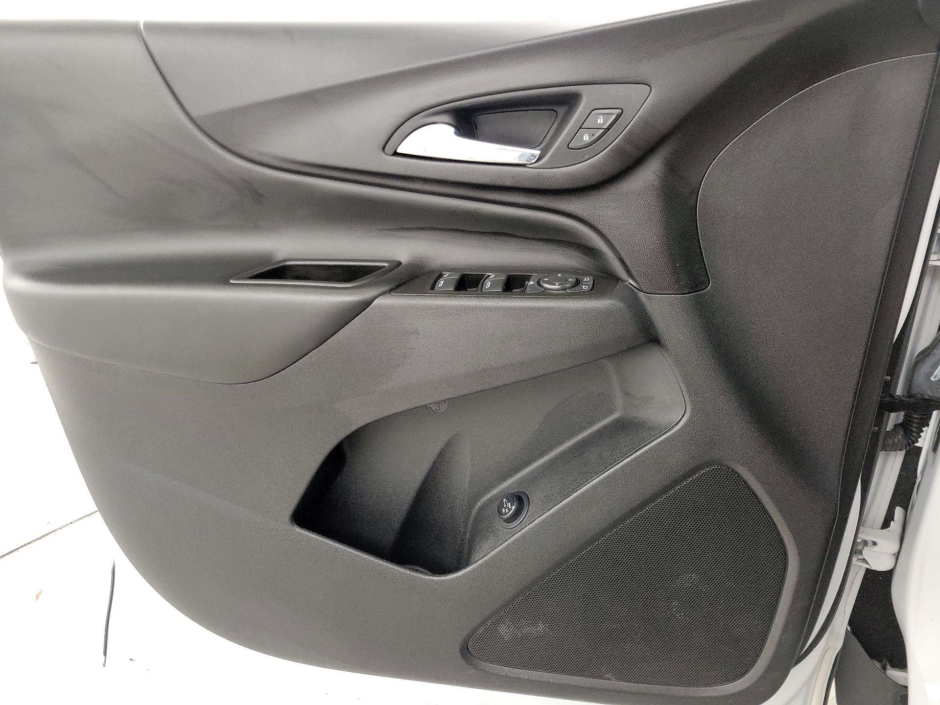 Thumbnail: 2021 Chevrolet Equinox - 12