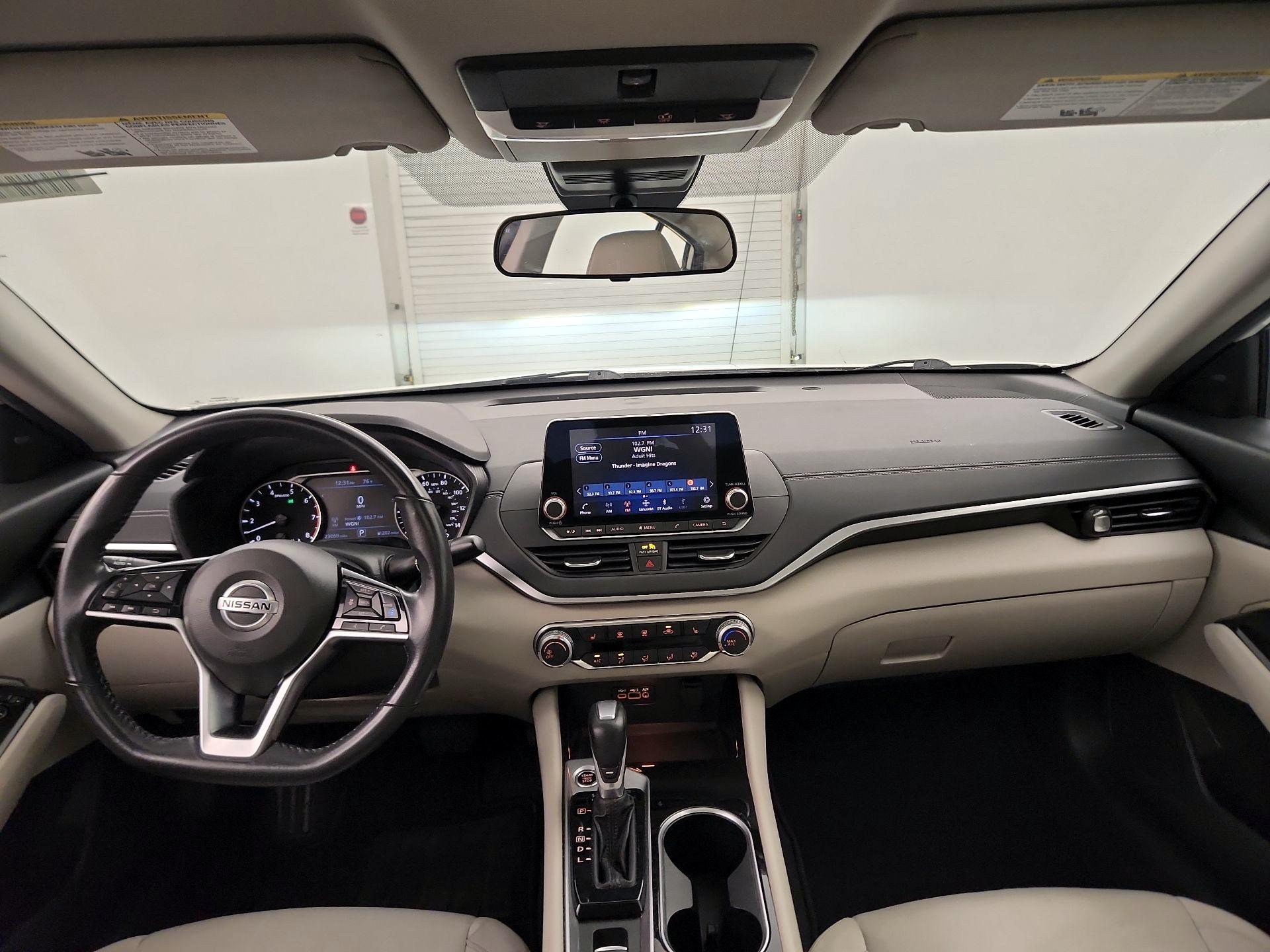 Thumbnail: 2022 Nissan Altima - 9