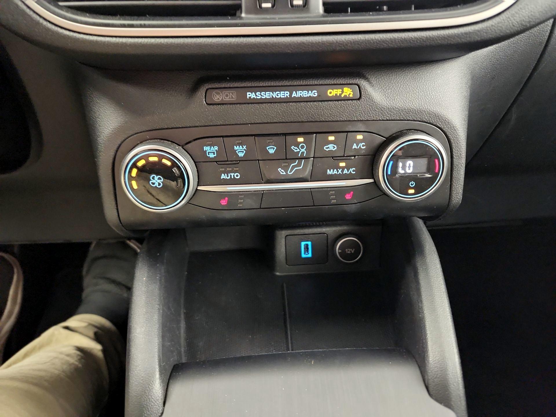 Thumbnail: 2020 Ford Escape - 16