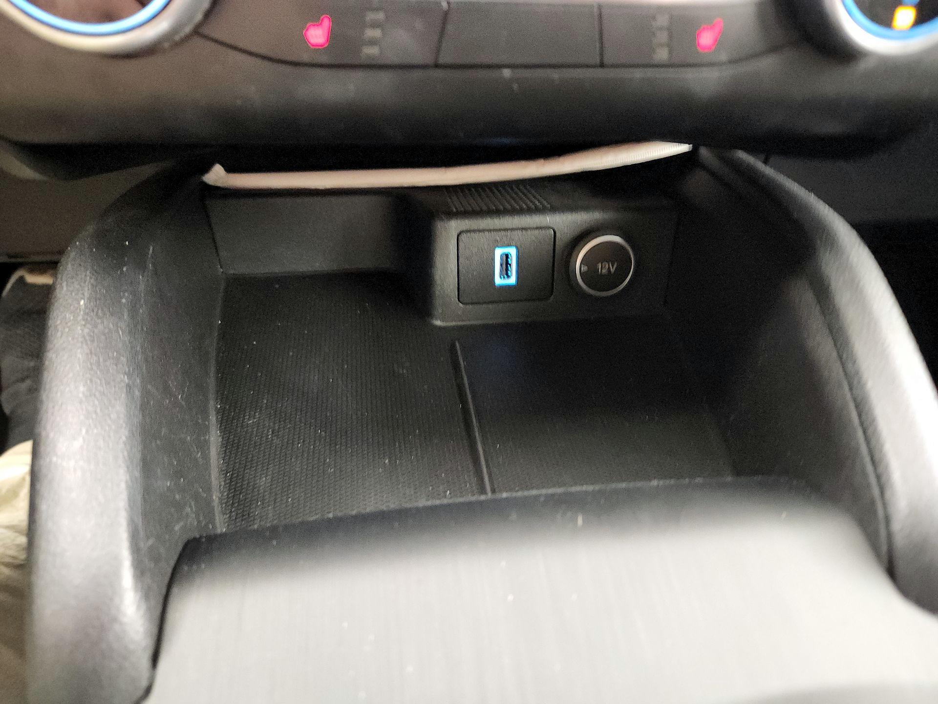 Thumbnail: 2020 Ford Escape - 18