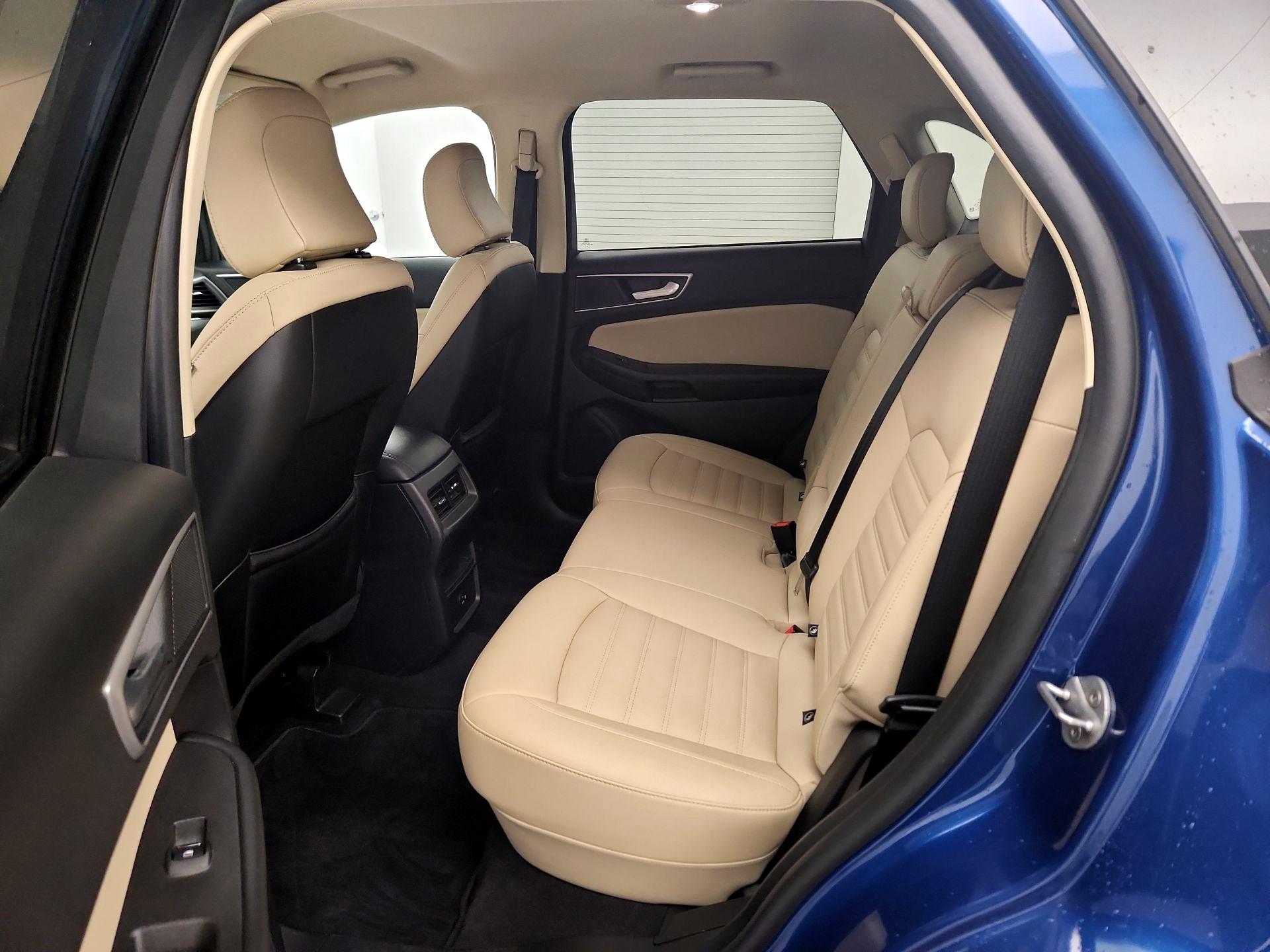 Thumbnail: 2021 Ford Edge - 19