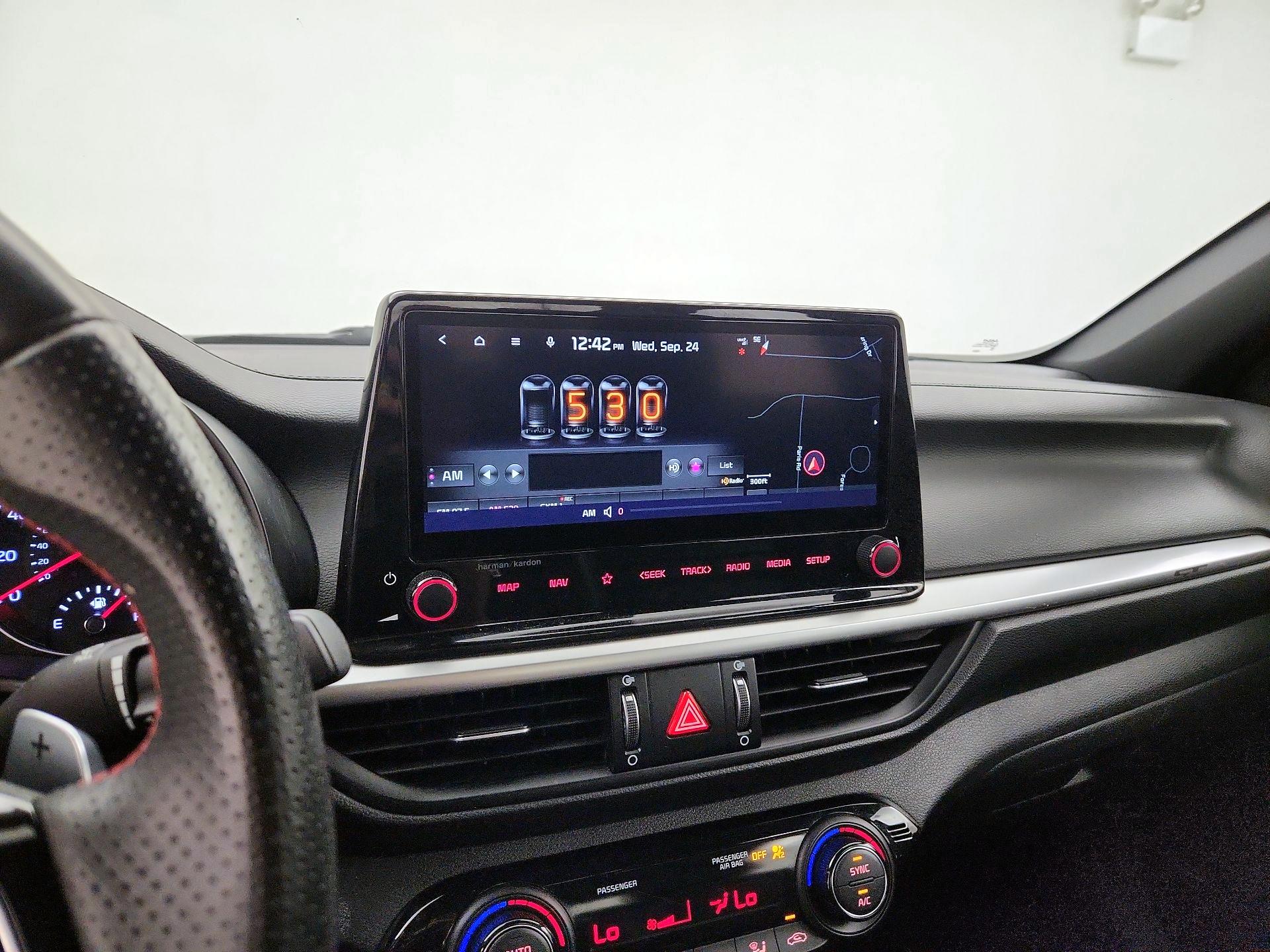 Thumbnail: 2022 Kia Forte - 16