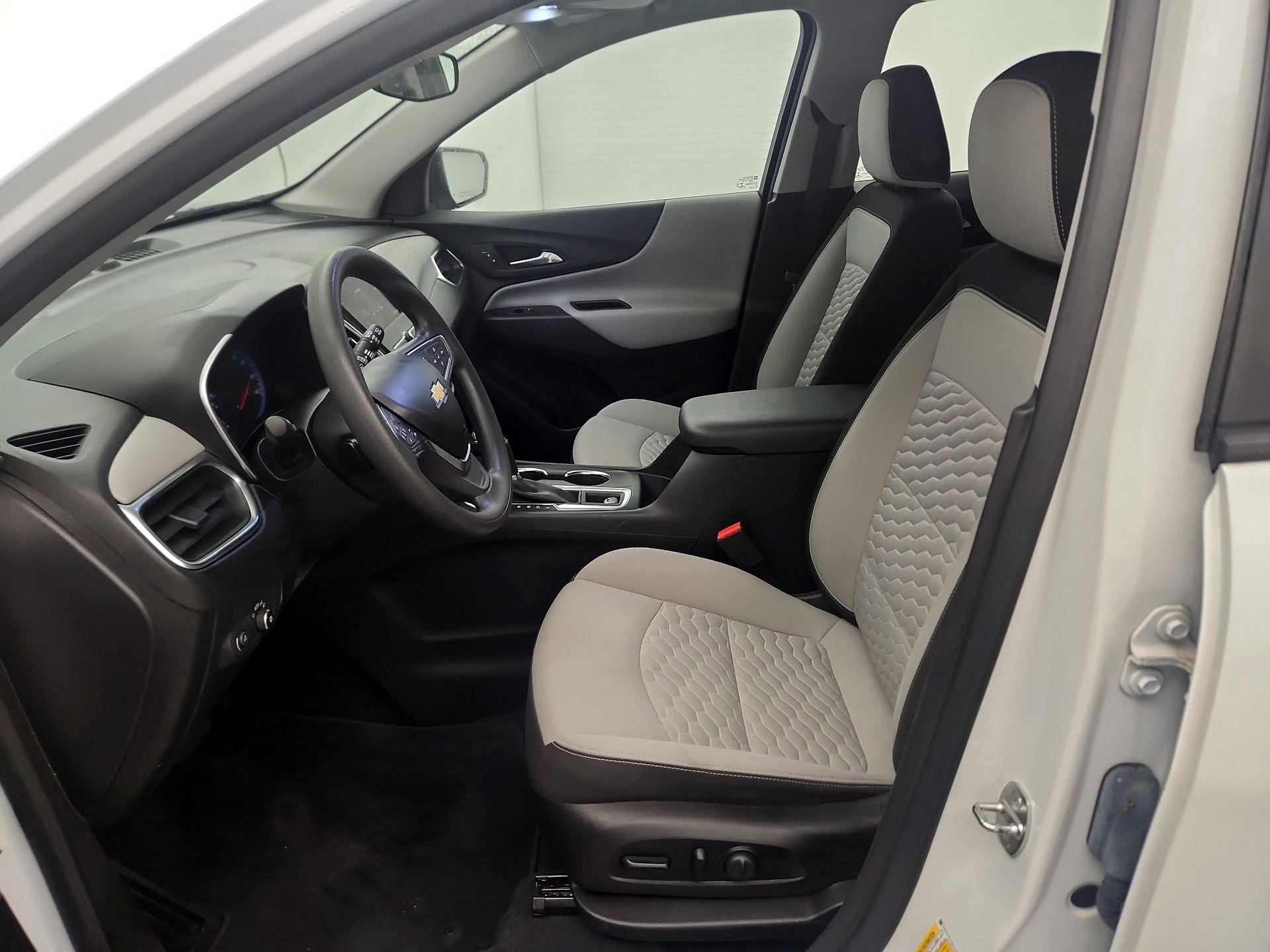 Thumbnail: 2021 Chevrolet Equinox - 11