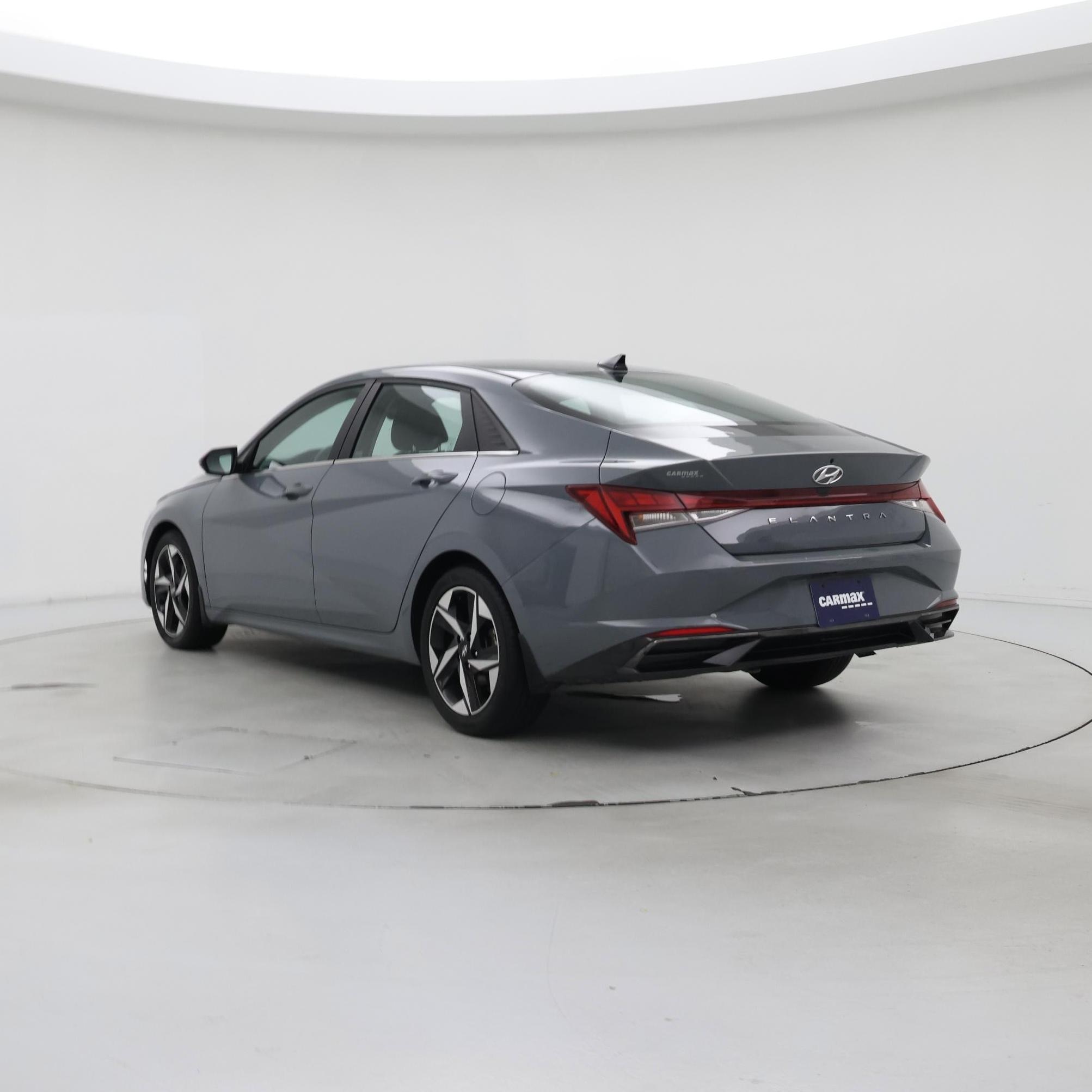 Thumbnail: 2022 Hyundai Elantra - 2