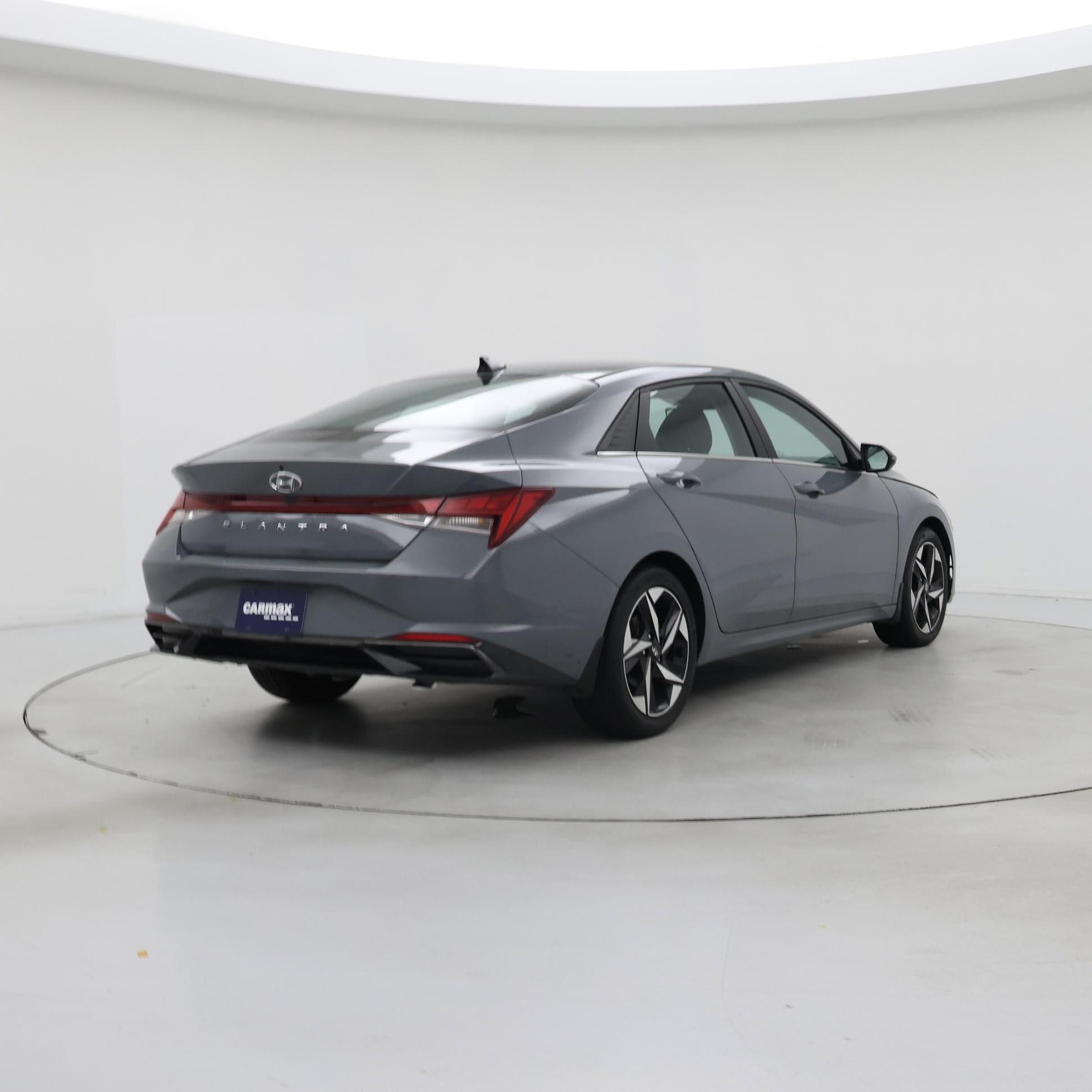 Thumbnail: 2022 Hyundai Elantra - 8