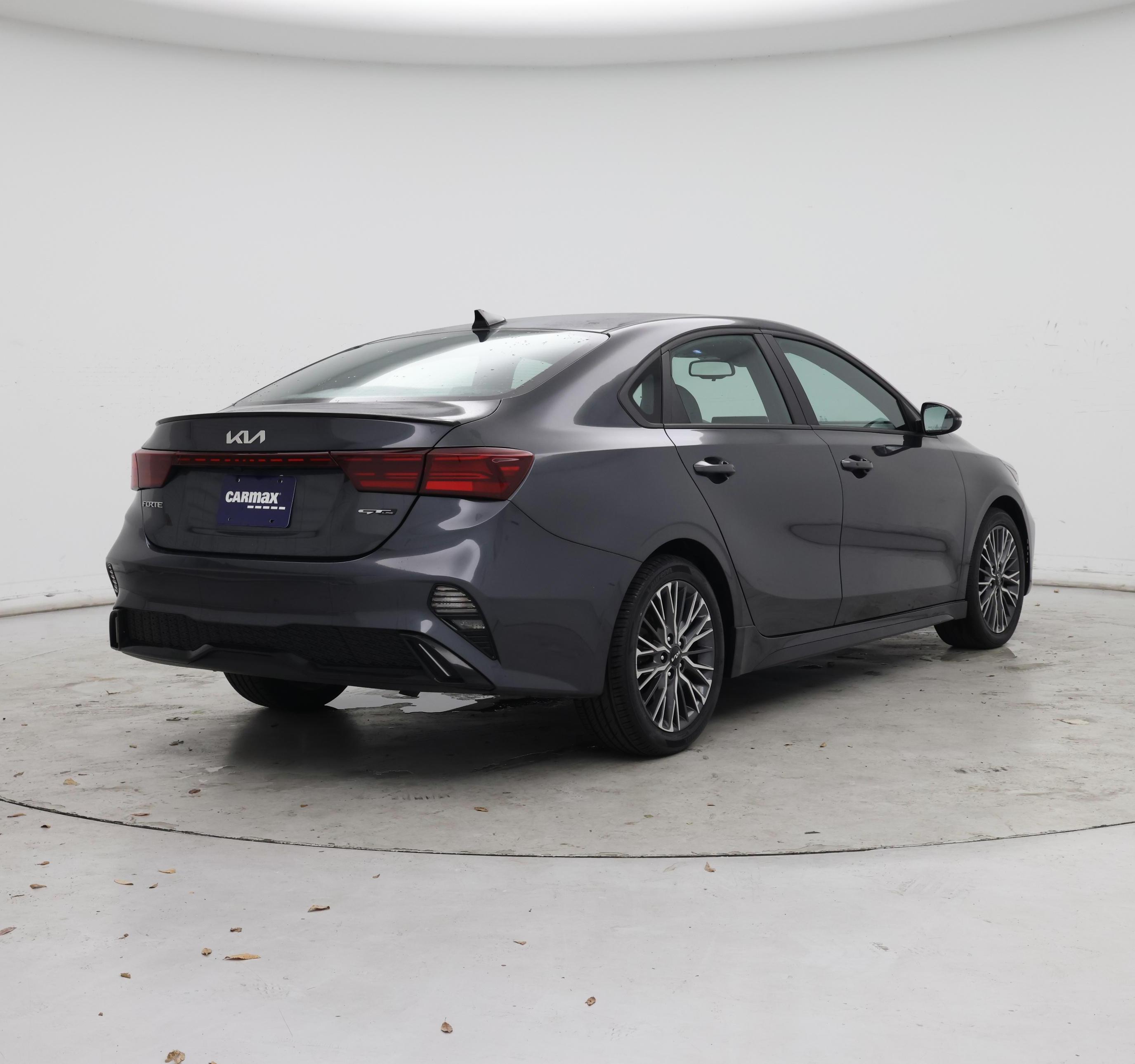 Thumbnail: 2023 Kia Forte - 8
