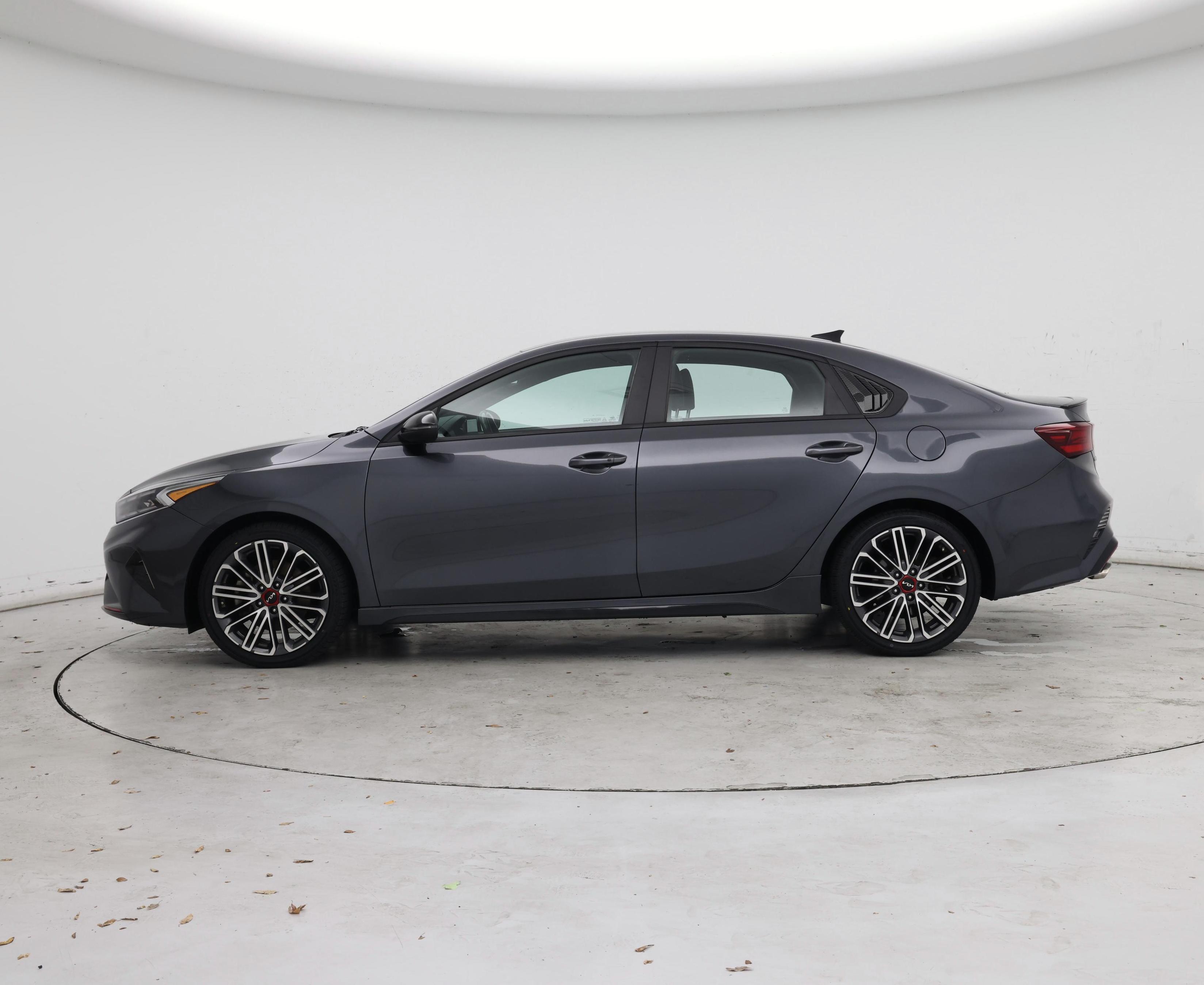 Thumbnail: 2023 Kia Forte - 3