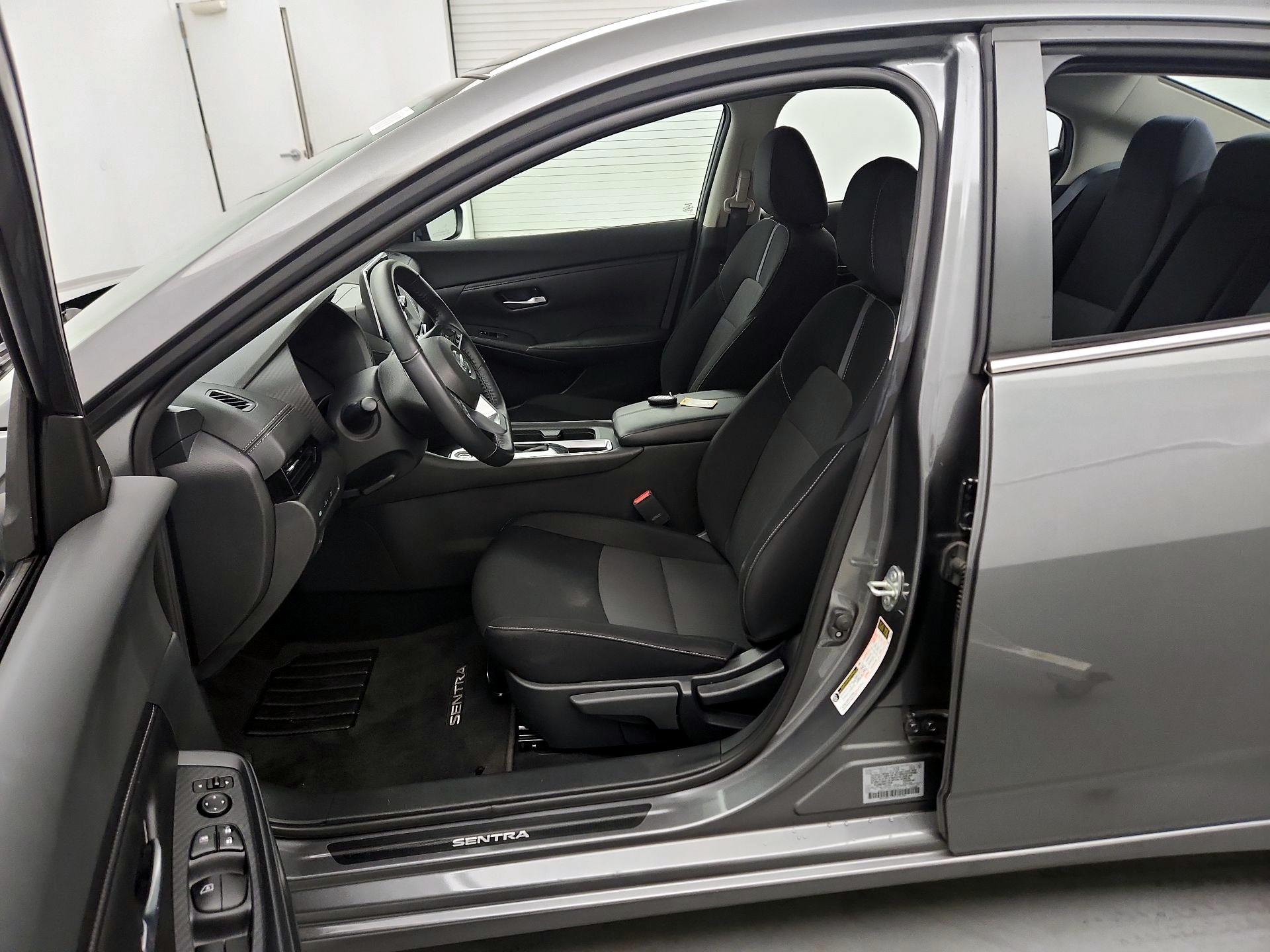 Thumbnail: 2021 Nissan Sentra - 11