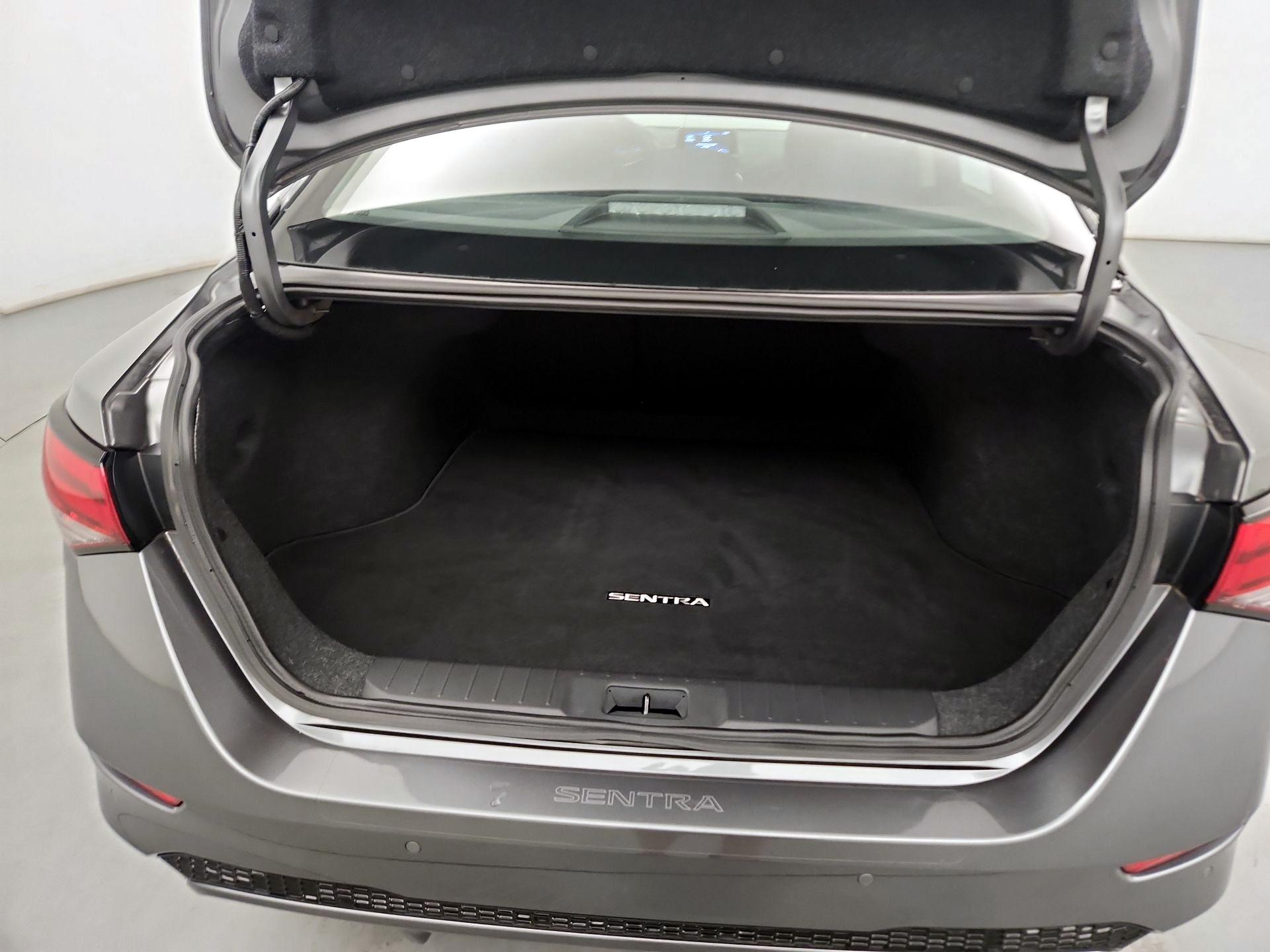 Thumbnail: 2021 Nissan Sentra - 20