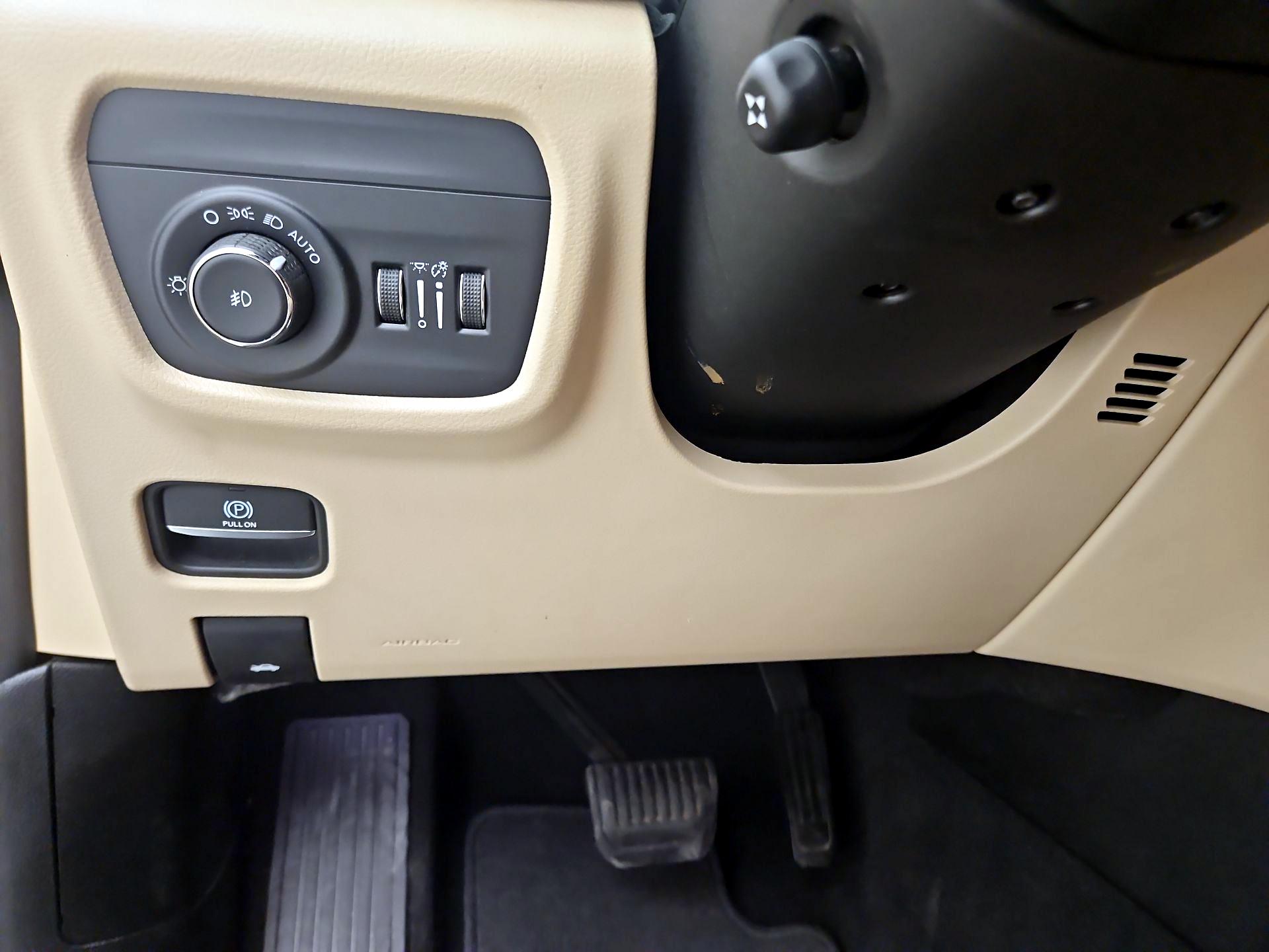 Thumbnail: 2023 Jeep Grand Cherokee - 13