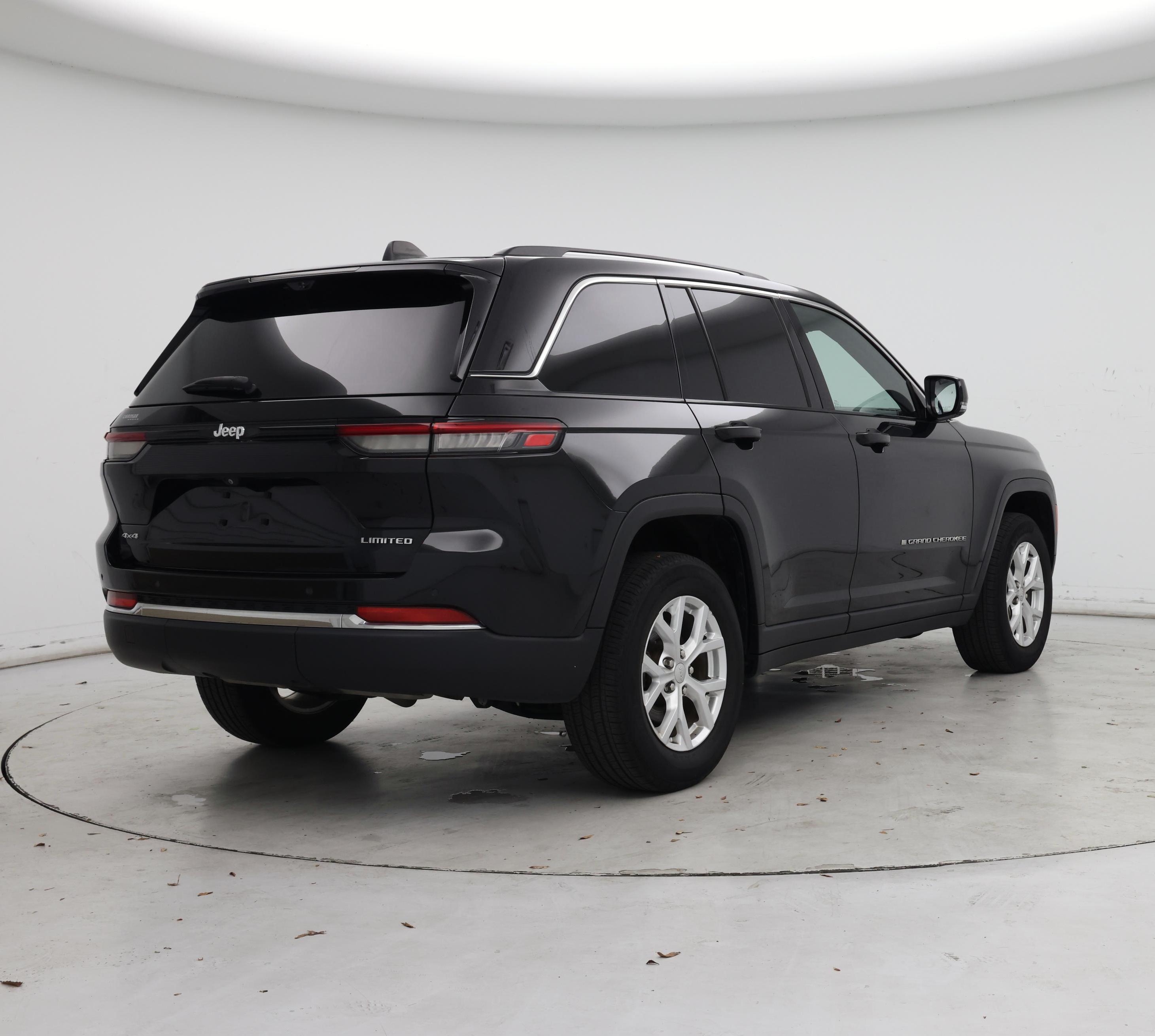 Thumbnail: 2023 Jeep Grand Cherokee - 8