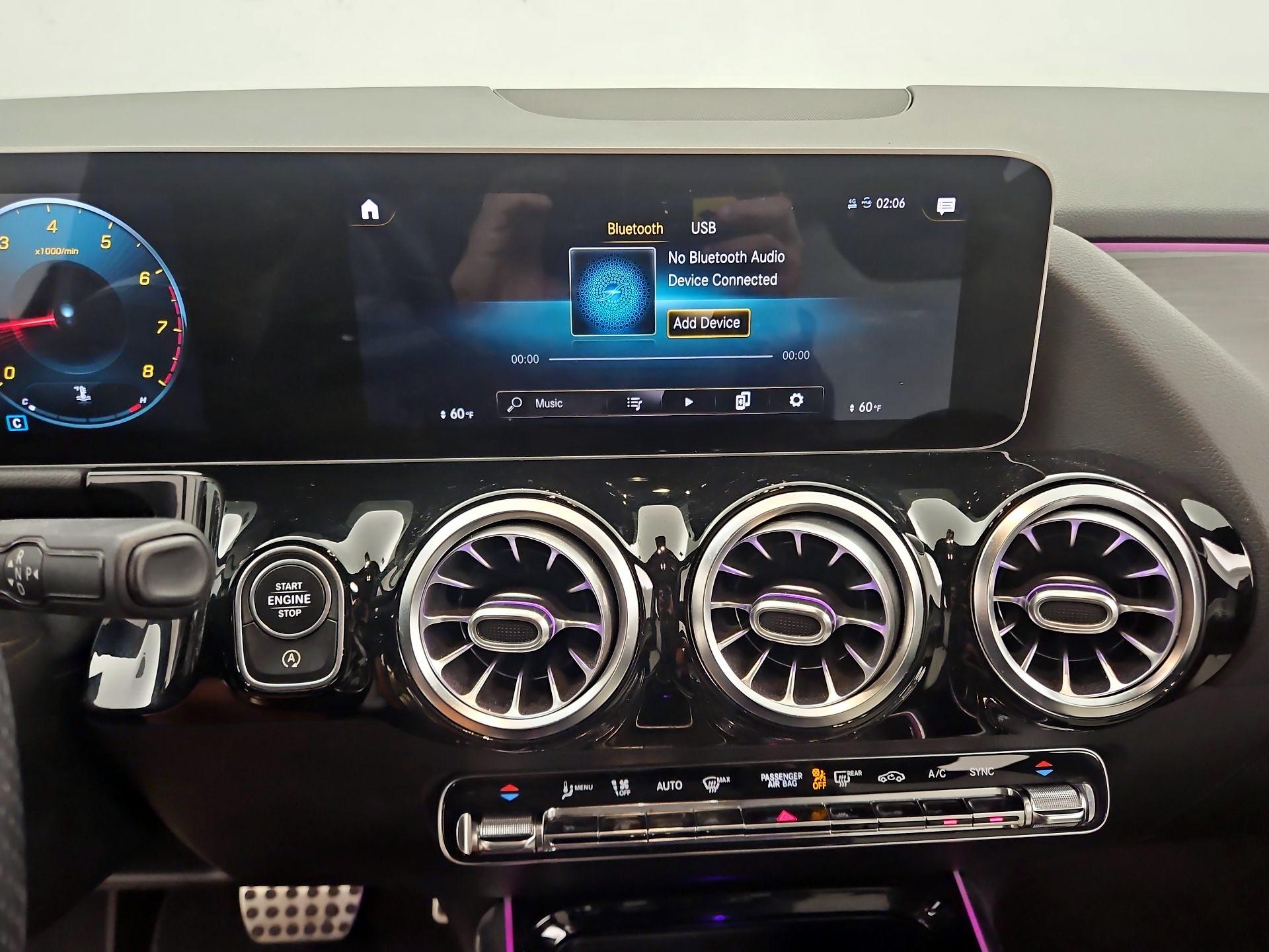 Thumbnail: 2021 Mercedes-Benz GLA - 15