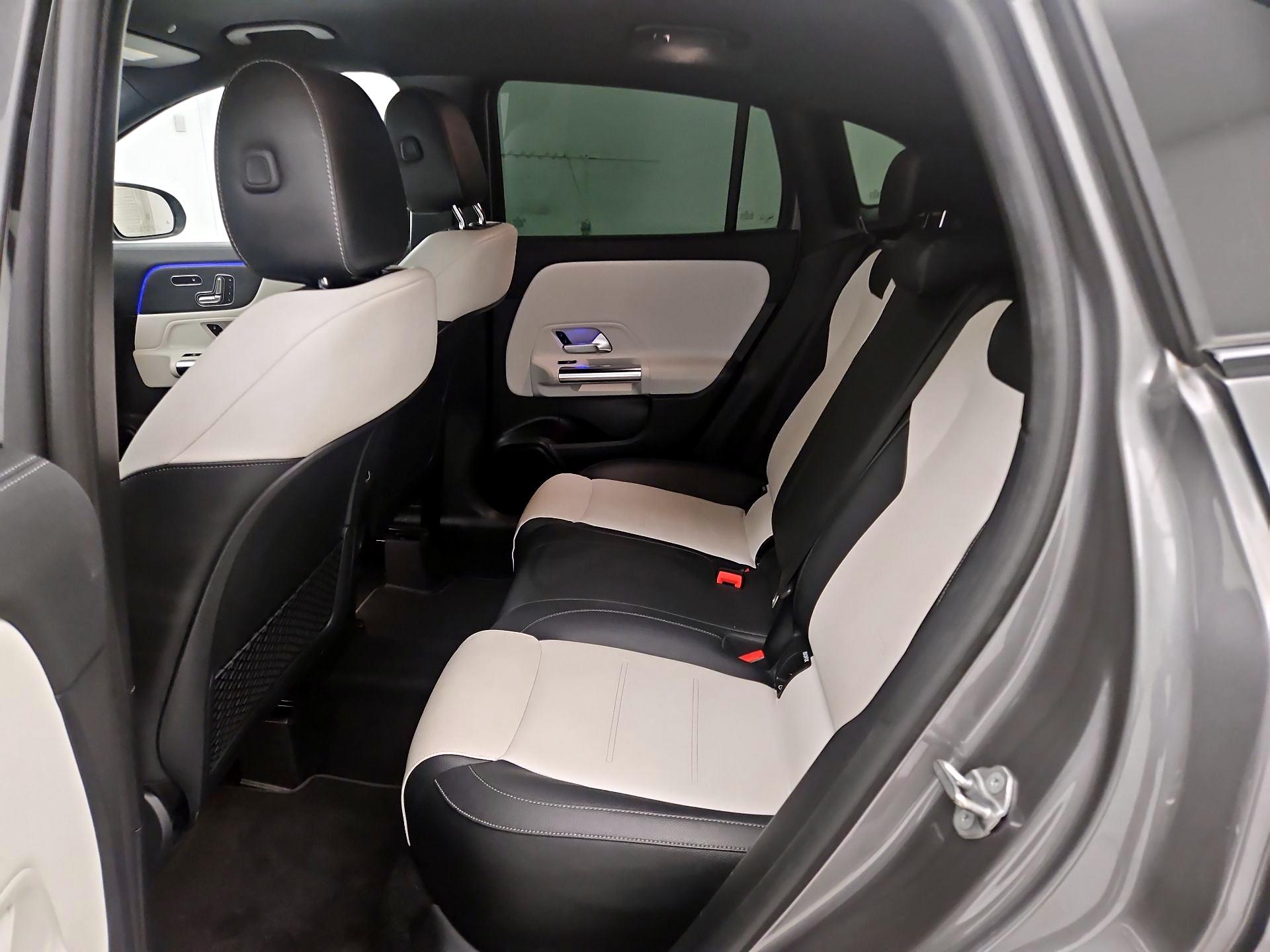 Thumbnail: 2021 Mercedes-Benz GLA - 19