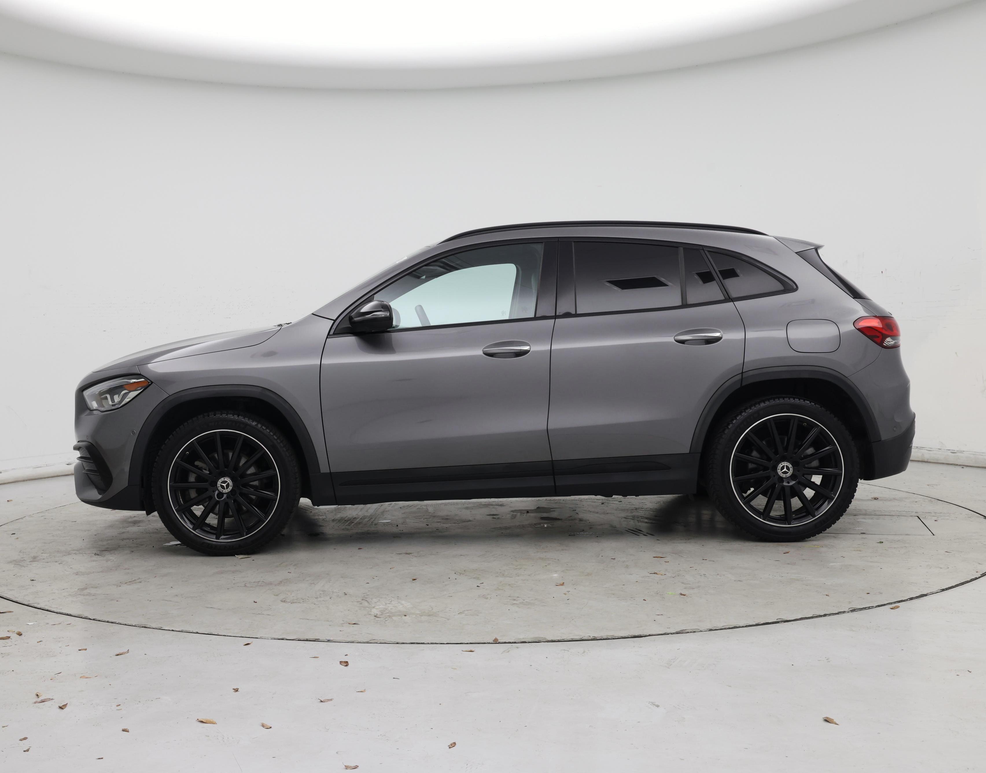 Thumbnail: 2021 Mercedes-Benz GLA - 3