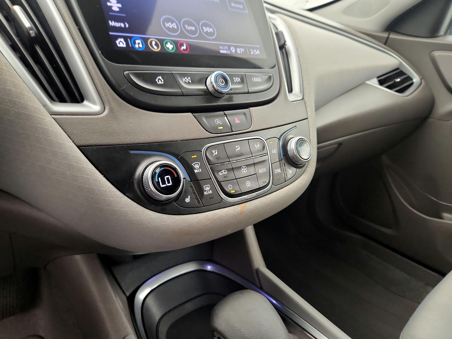 Thumbnail: 2023 Chevrolet Malibu - 16