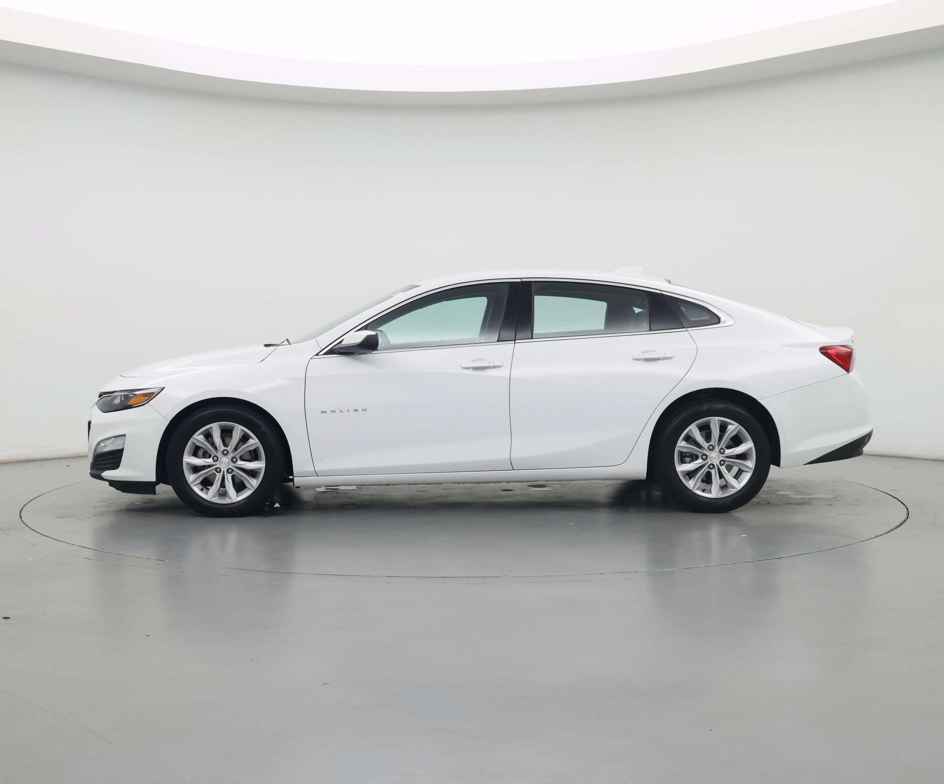 Thumbnail: 2023 Chevrolet Malibu - 3