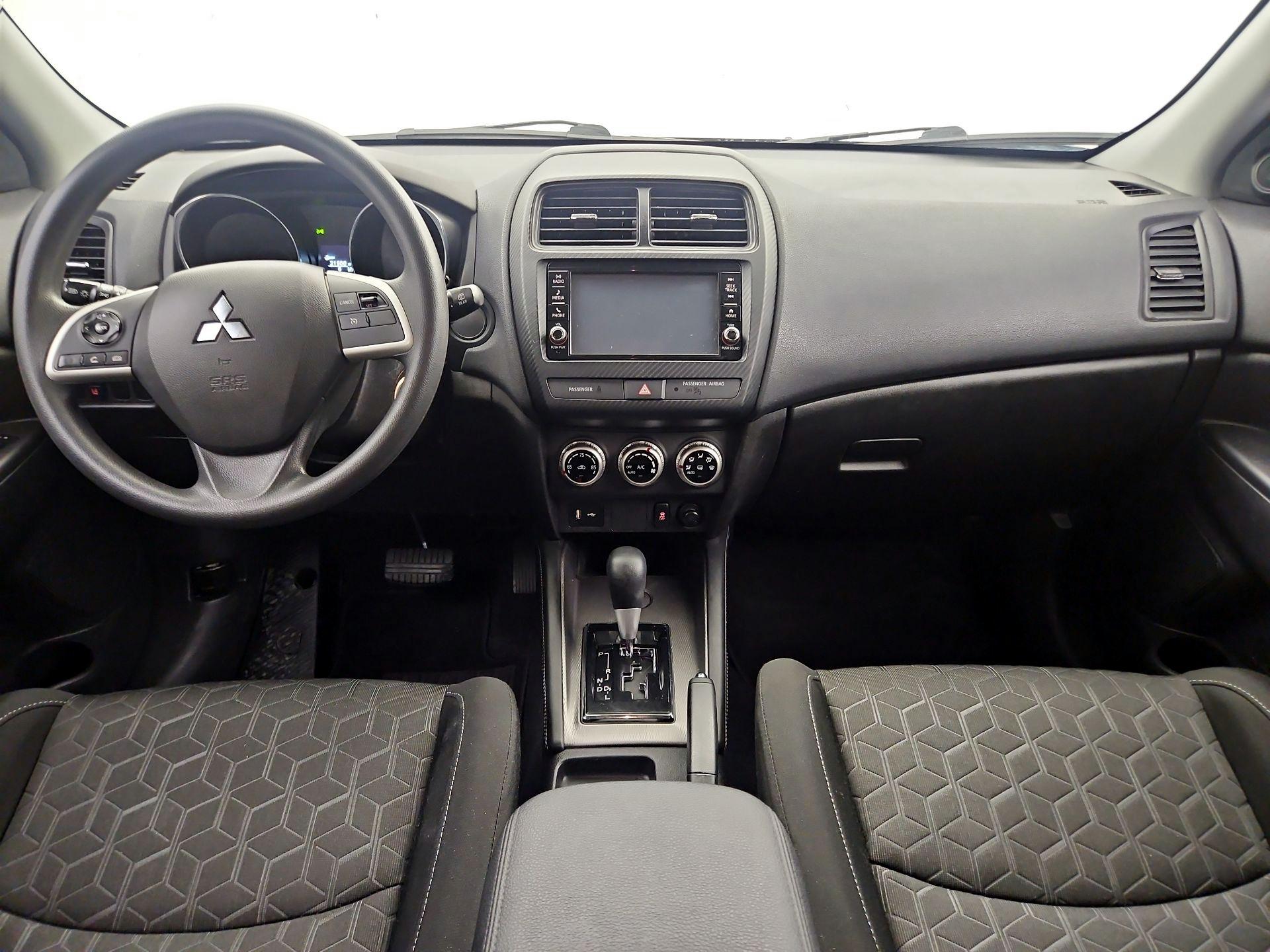 Thumbnail: 2022 Mitsubishi Outlander Sport - 9