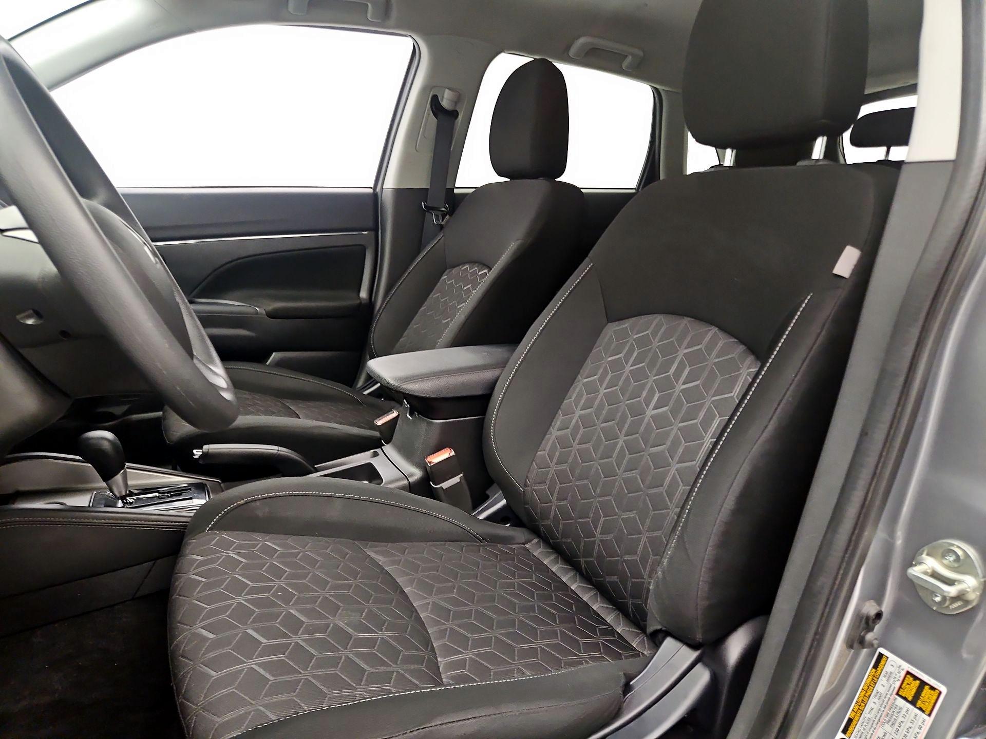 Thumbnail: 2022 Mitsubishi Outlander Sport - 11