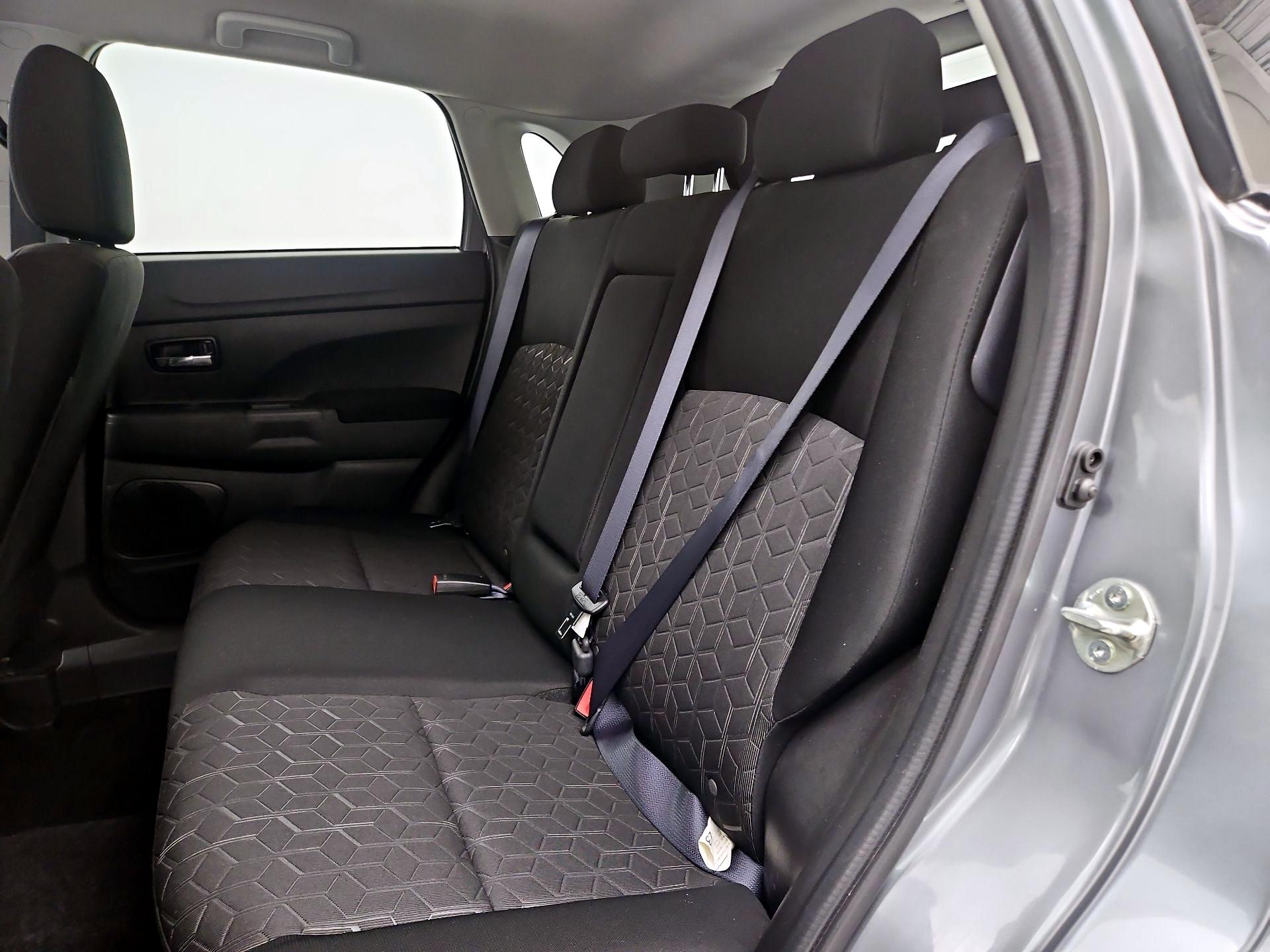 Thumbnail: 2022 Mitsubishi Outlander Sport - 19