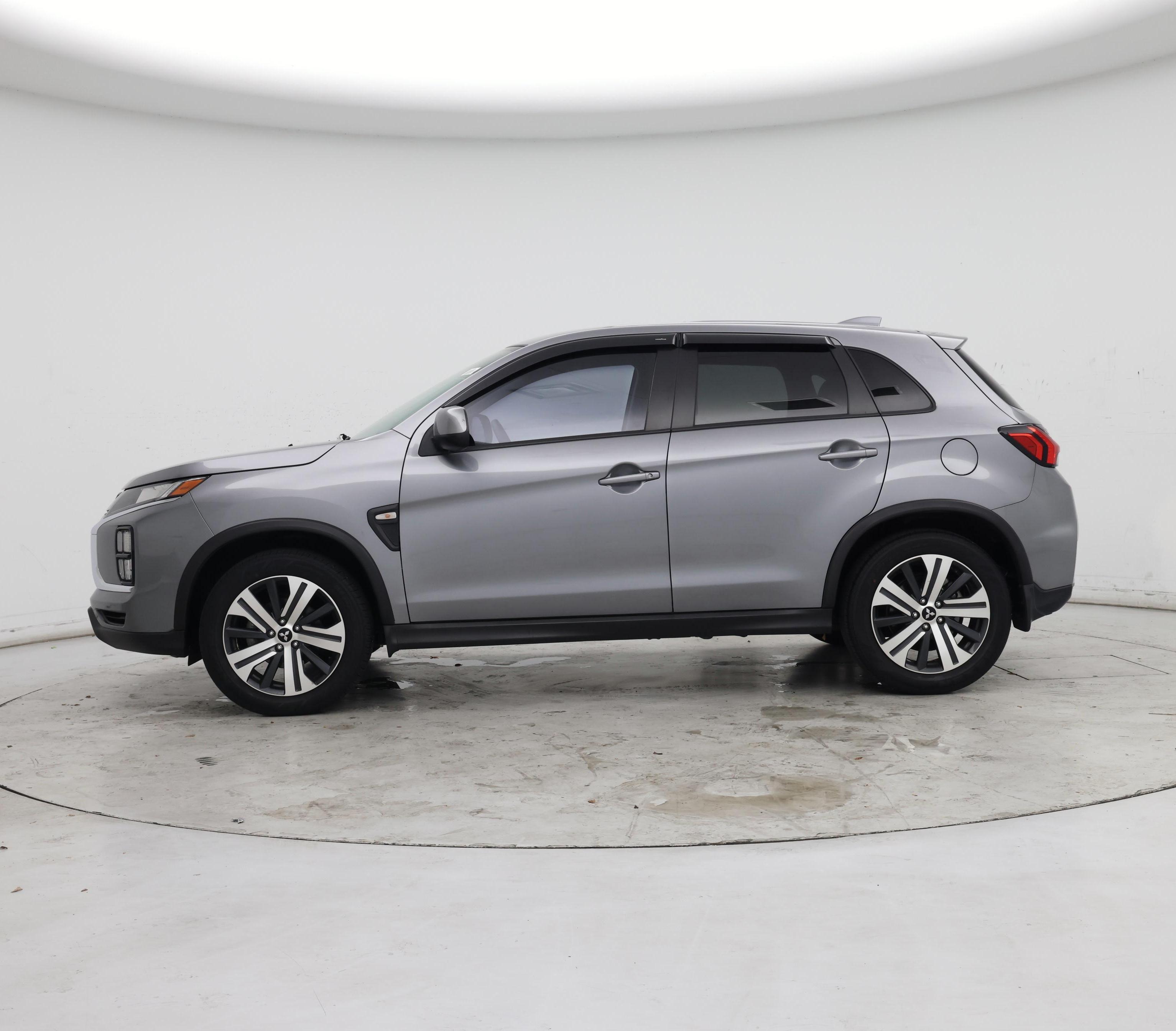 Thumbnail: 2022 Mitsubishi Outlander Sport - 3