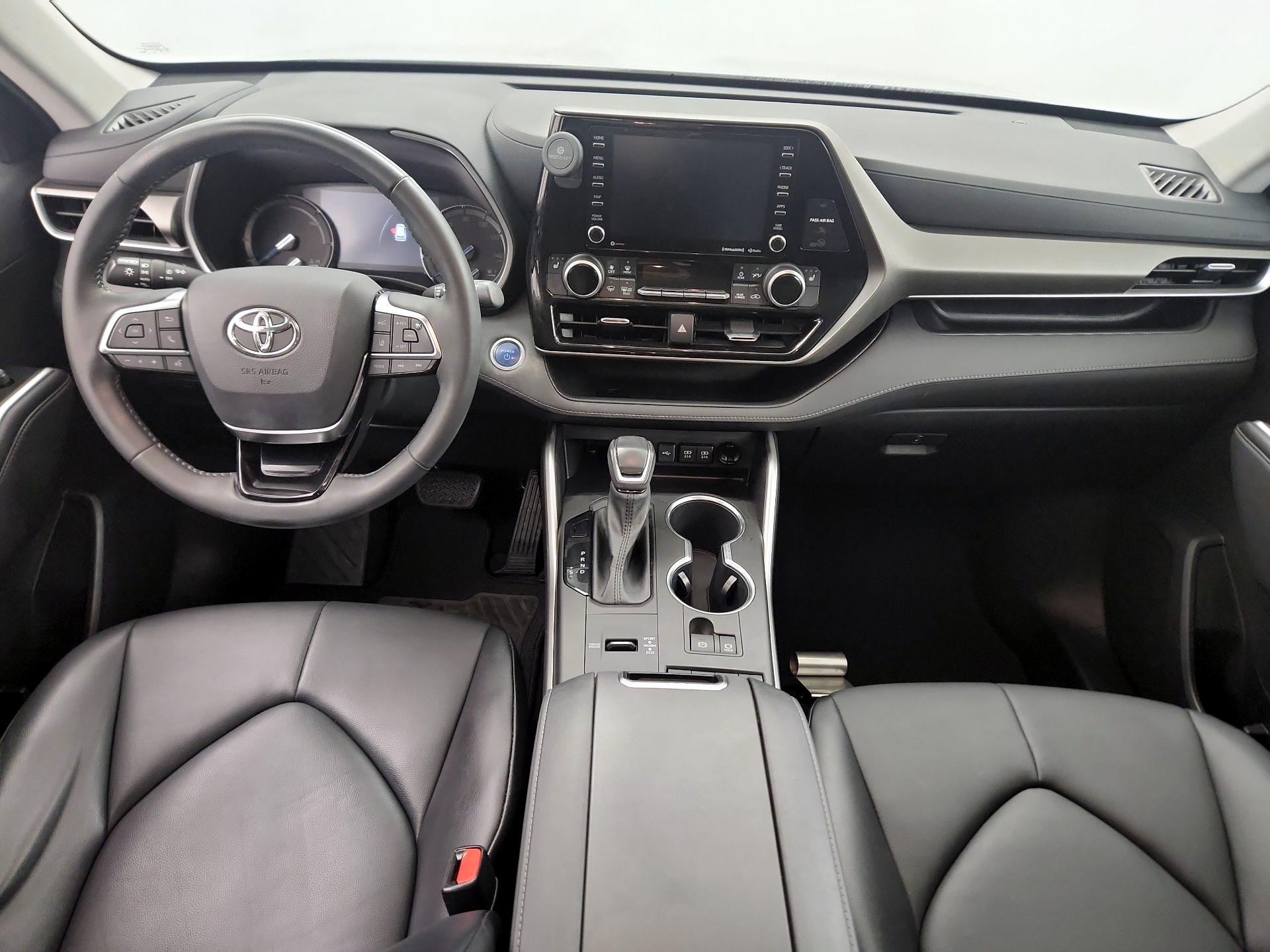 Thumbnail: 2021 Toyota Highlander - 9