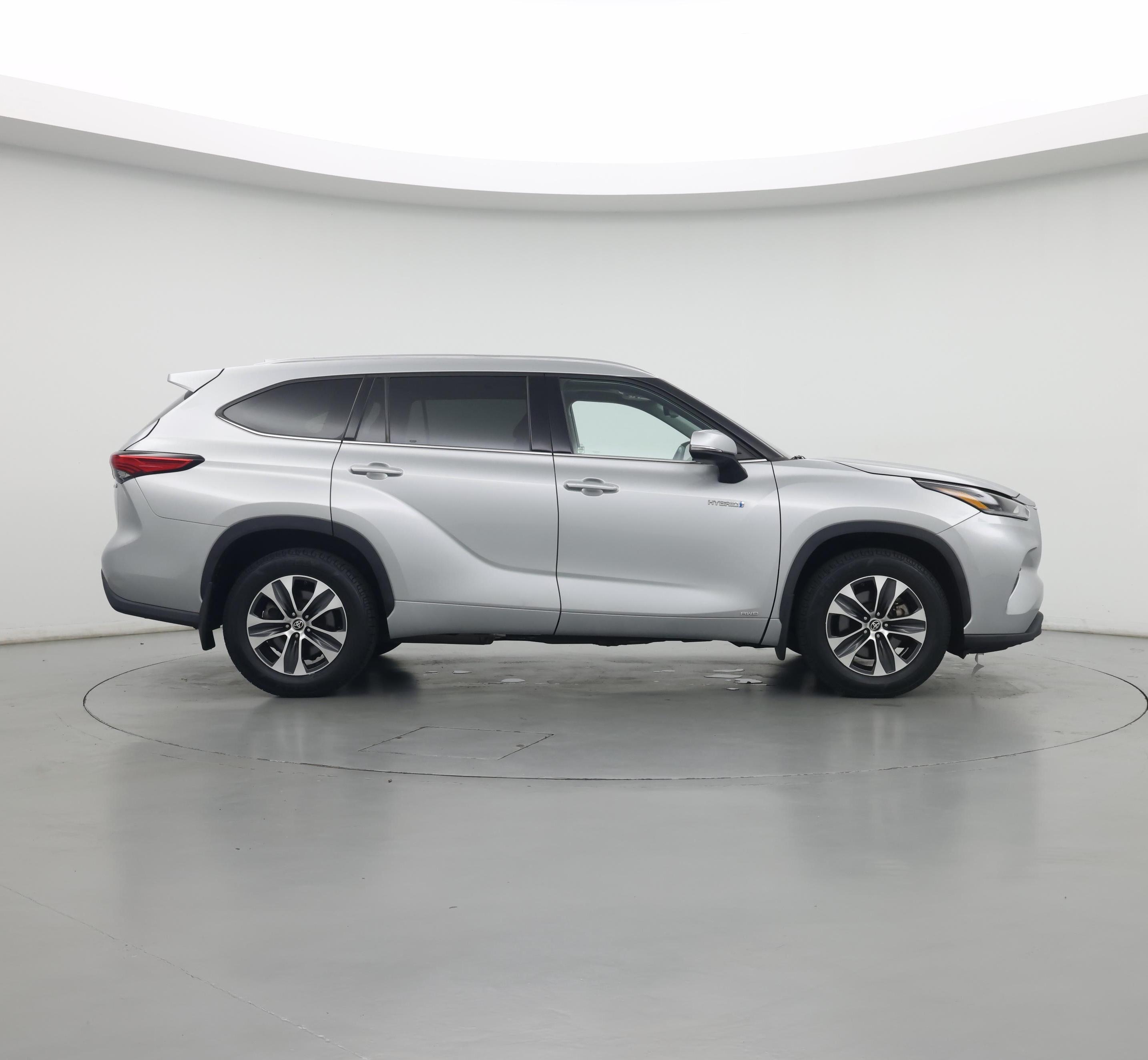 Thumbnail: 2021 Toyota Highlander - 7