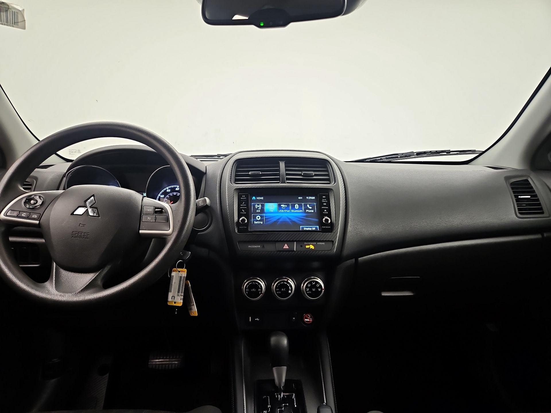 Thumbnail: 2022 Mitsubishi Outlander Sport - 9