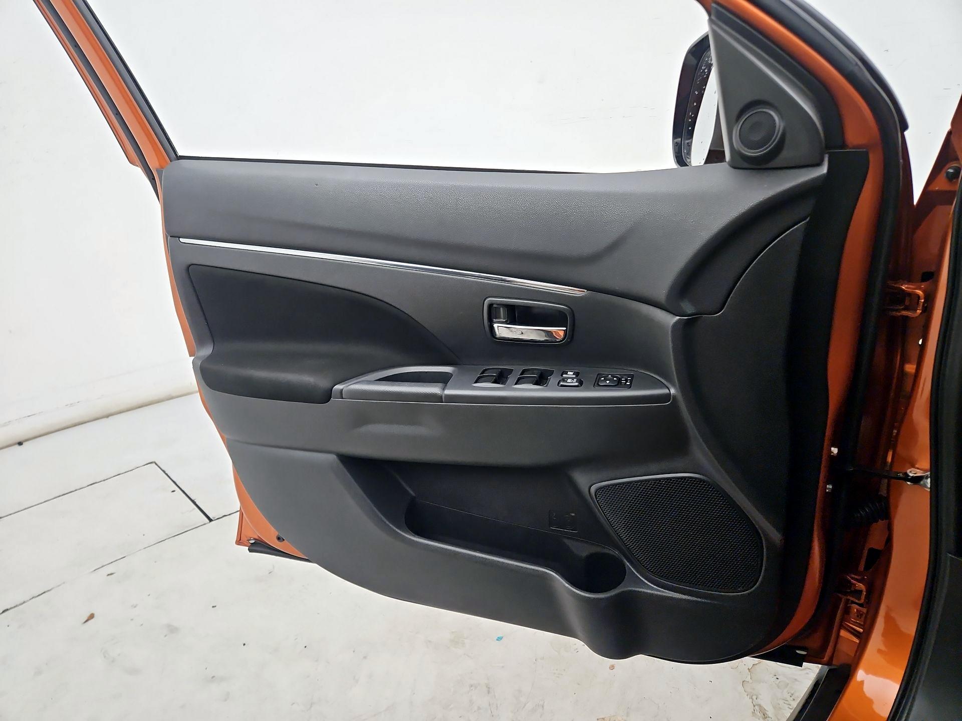 Thumbnail: 2022 Mitsubishi Outlander Sport - 12