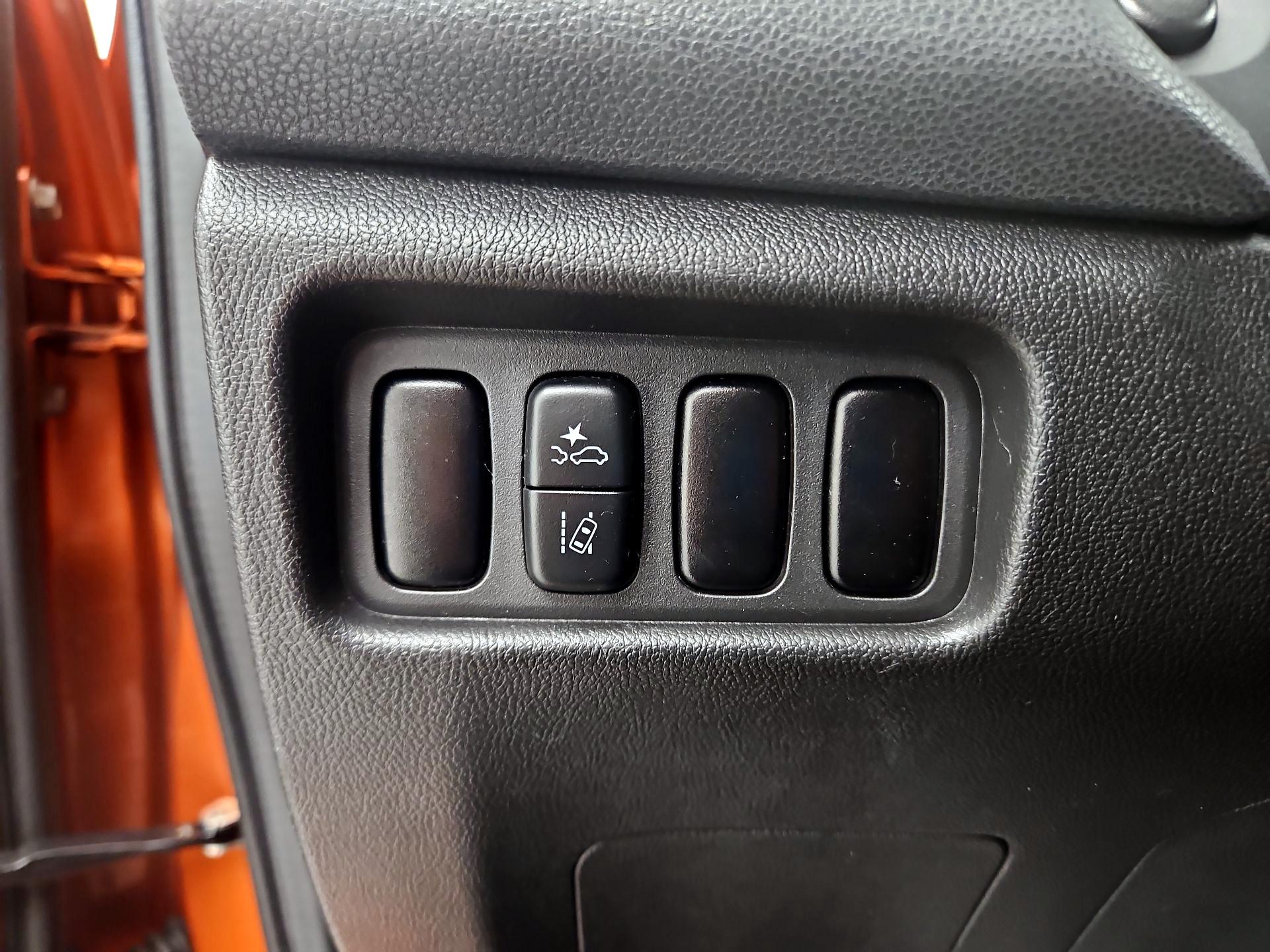 Thumbnail: 2022 Mitsubishi Outlander Sport - 13