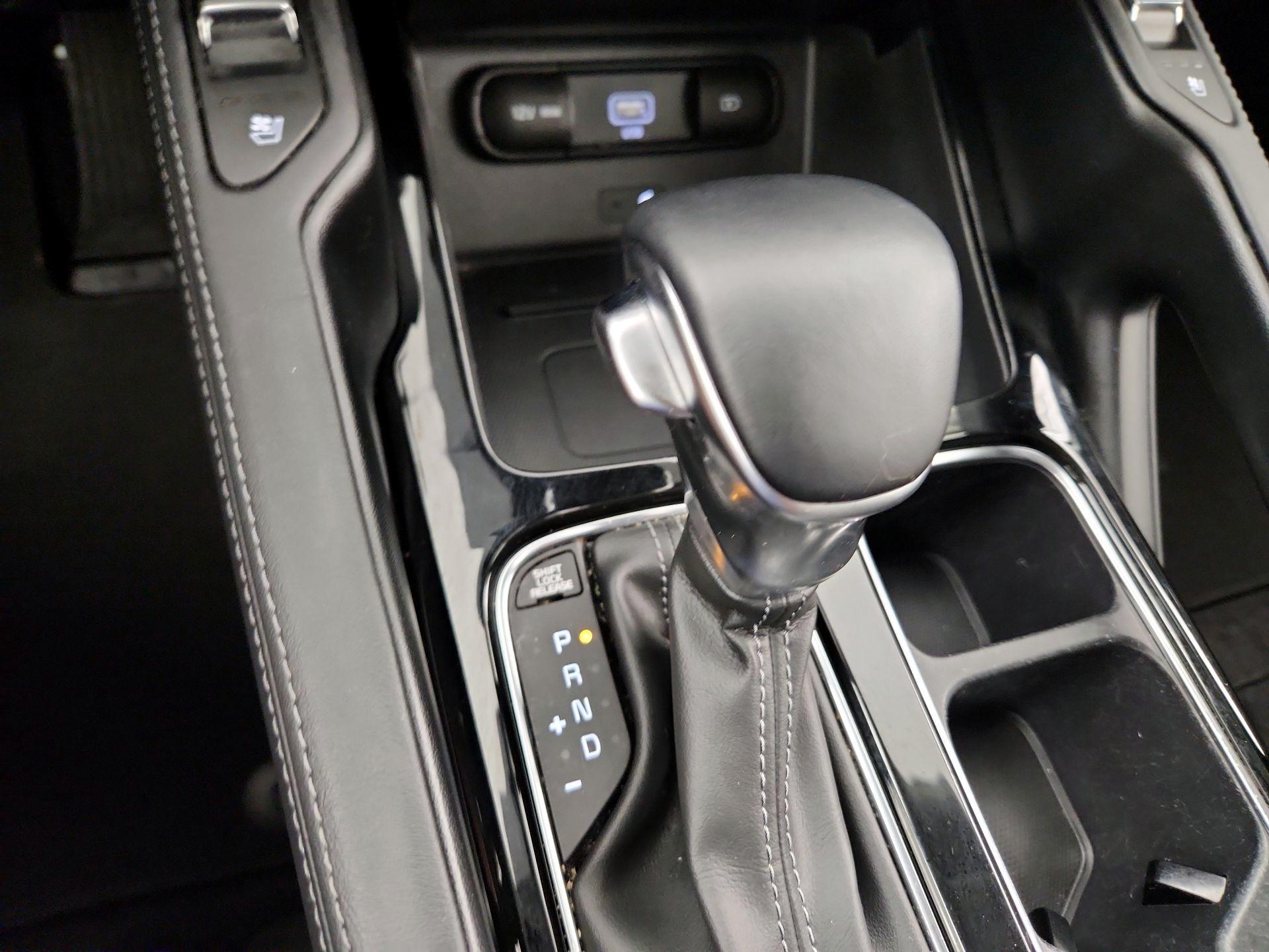 Thumbnail: 2022 Kia Telluride - 17