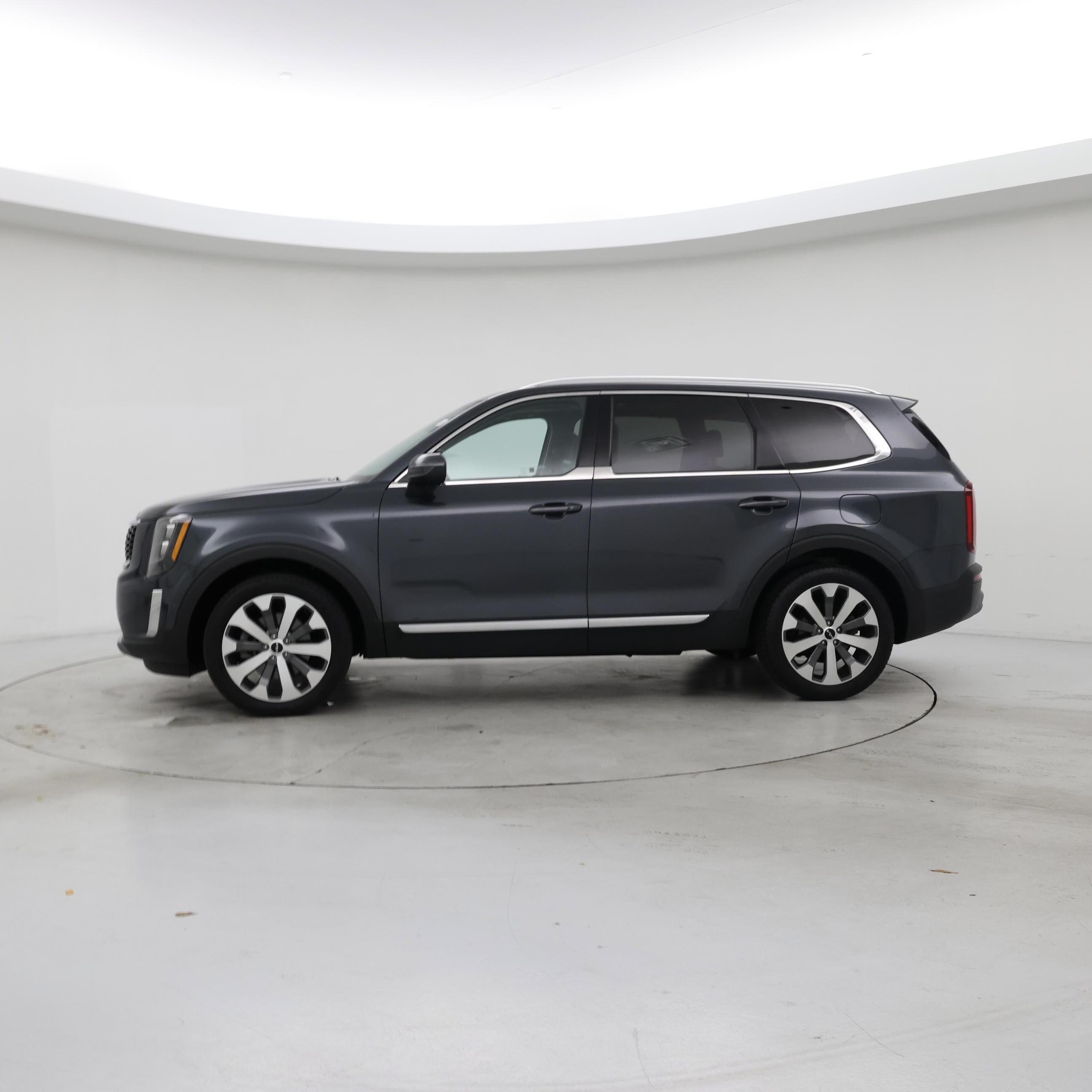 Thumbnail: 2022 Kia Telluride - 3