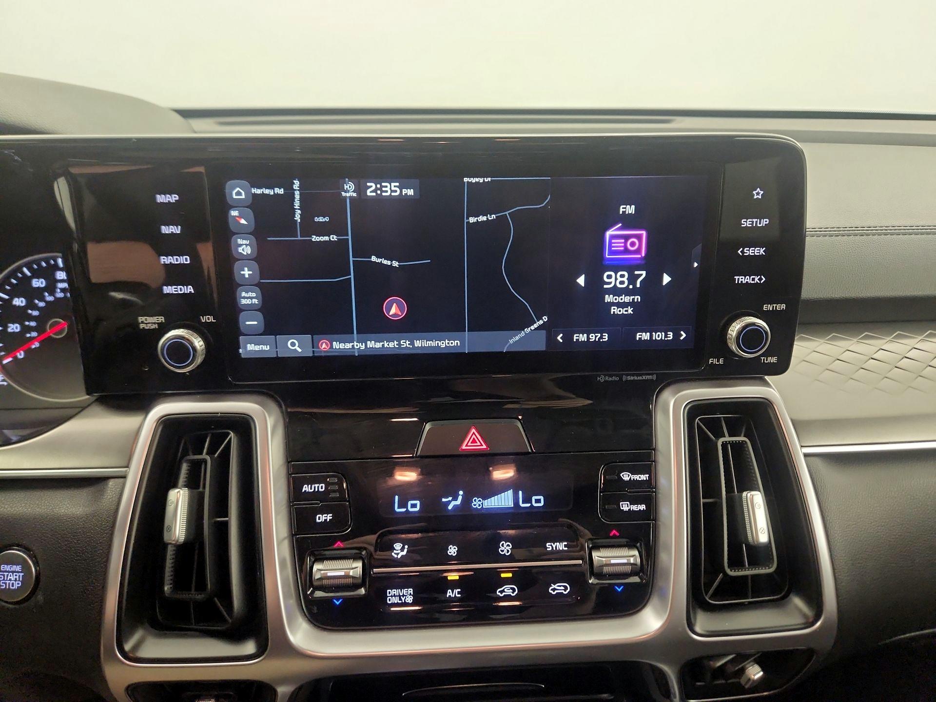Thumbnail: 2022 Kia Sorento - 14