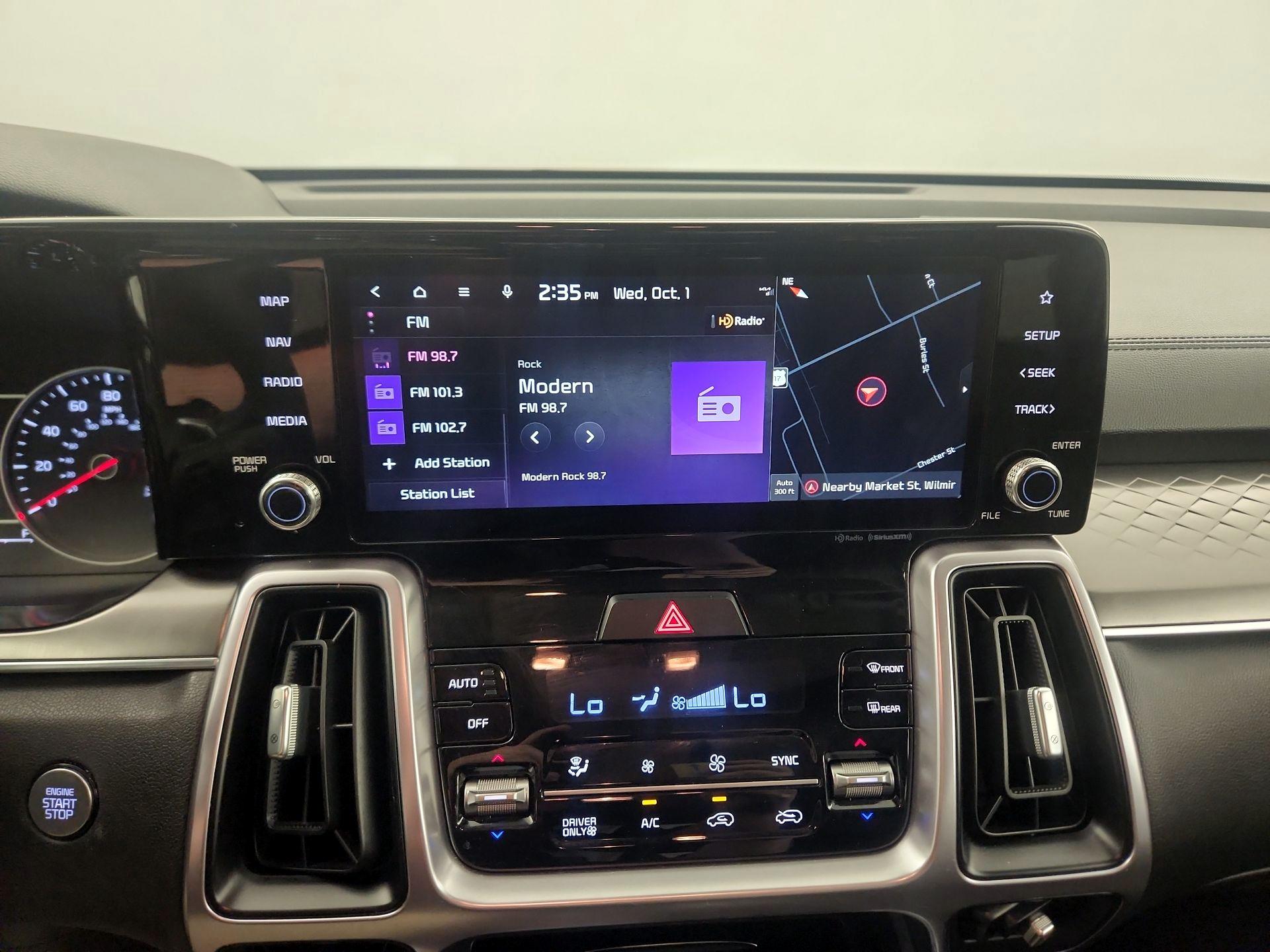 Thumbnail: 2022 Kia Sorento - 16