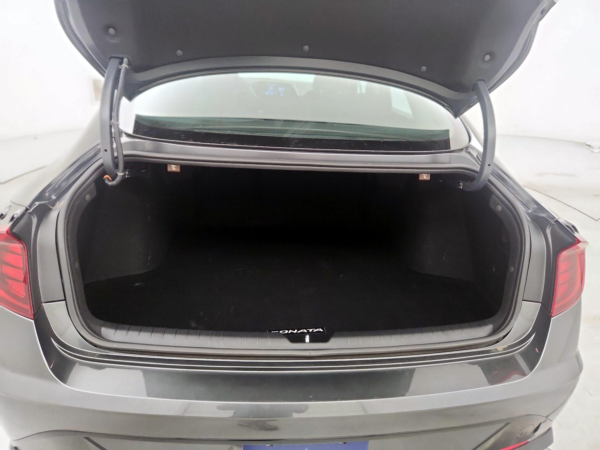 Thumbnail: 2022 Hyundai Sonata - 20