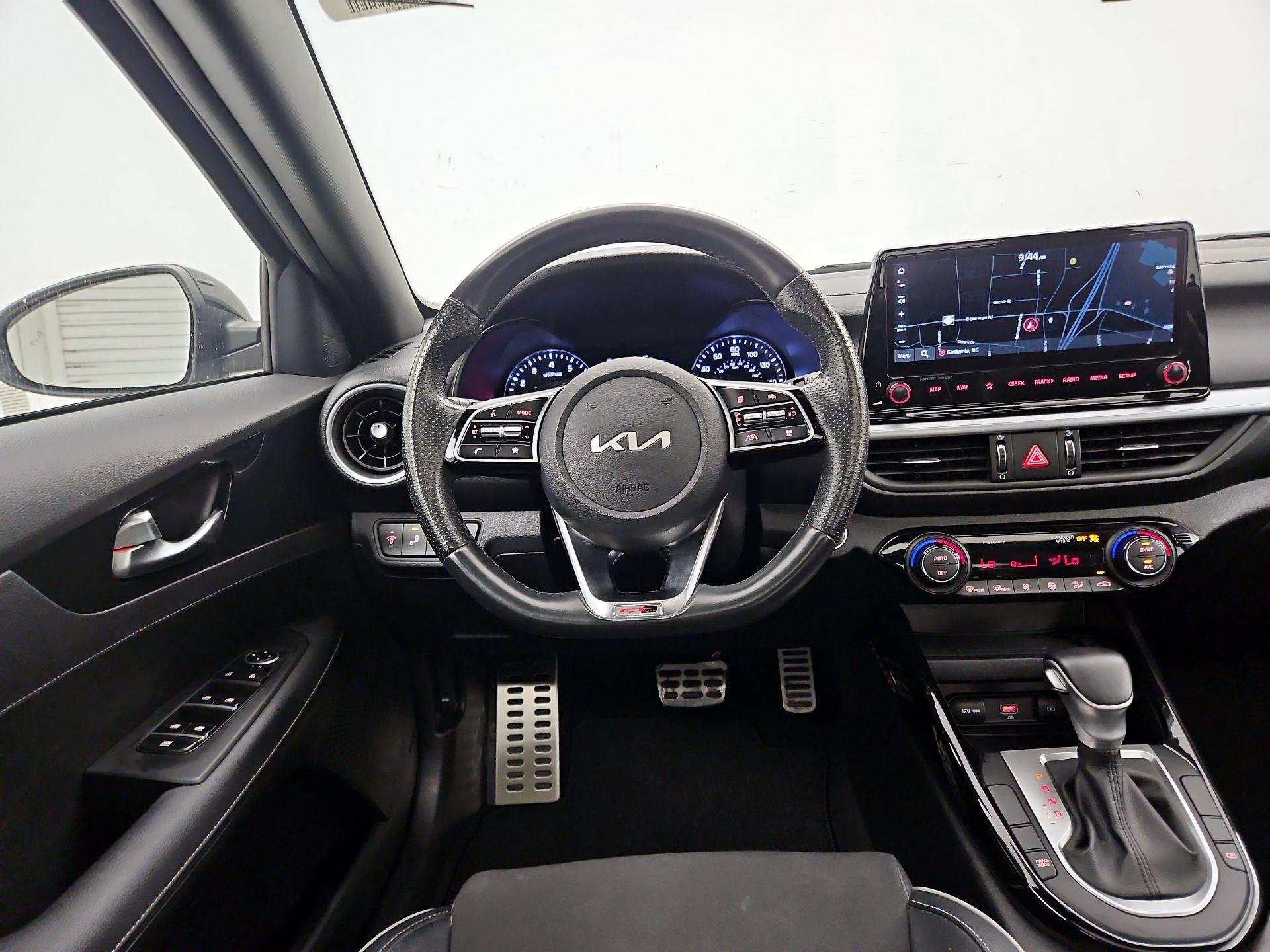 Thumbnail: 2023 Kia Forte - 10