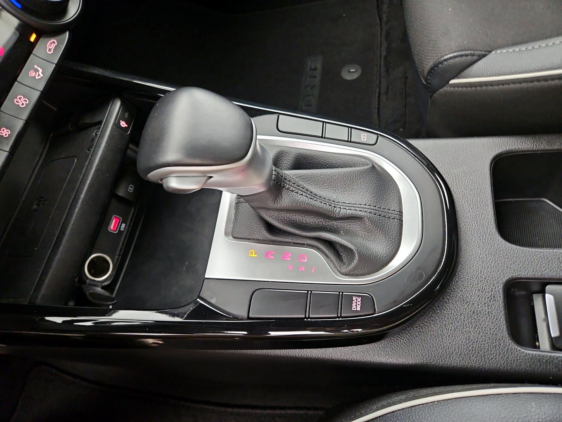 Thumbnail: 2023 Kia Forte - 18