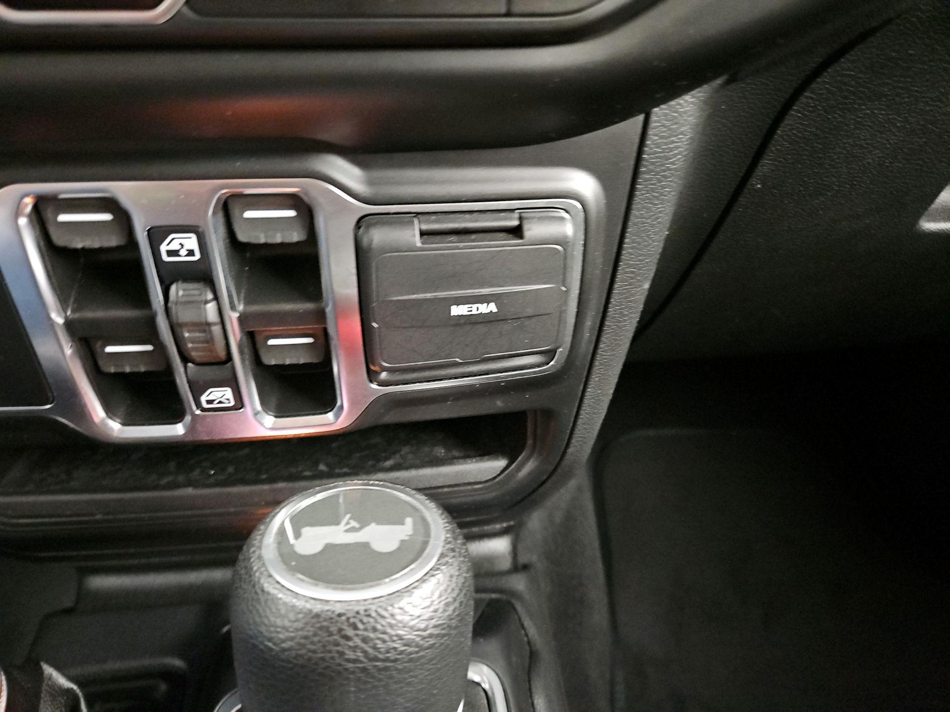 Thumbnail: 2021 Jeep Wrangler - 16