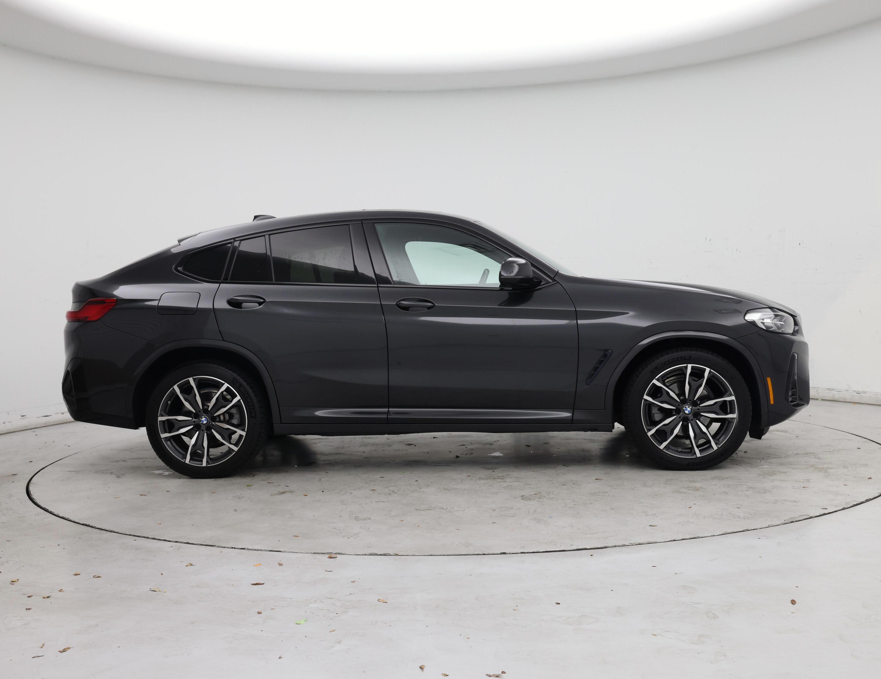 Thumbnail: 2022 BMW X4 - 7