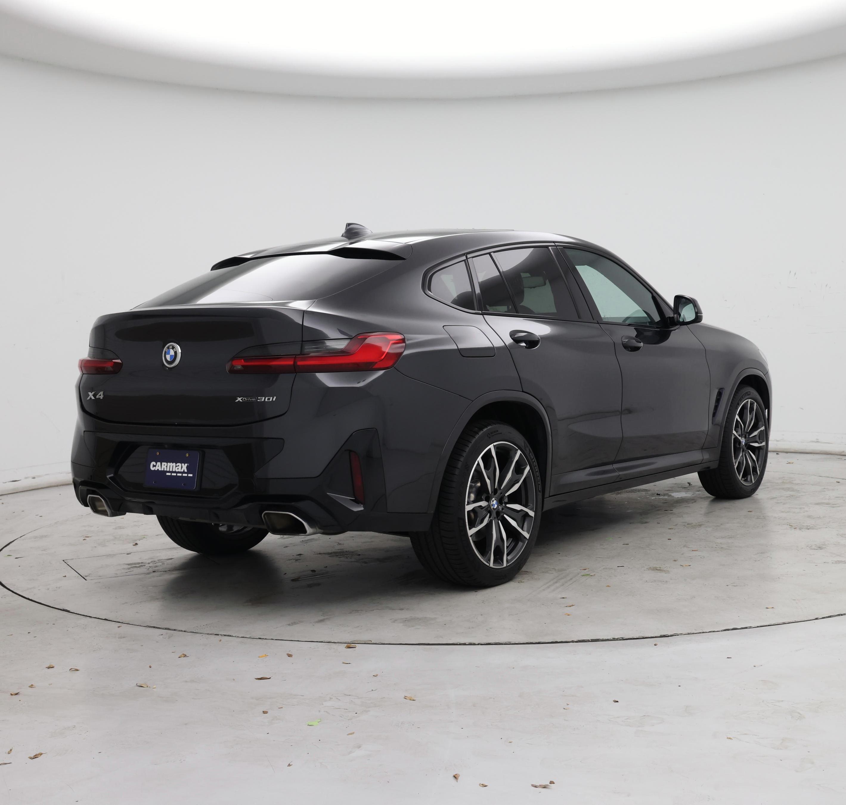 Thumbnail: 2022 BMW X4 - 8