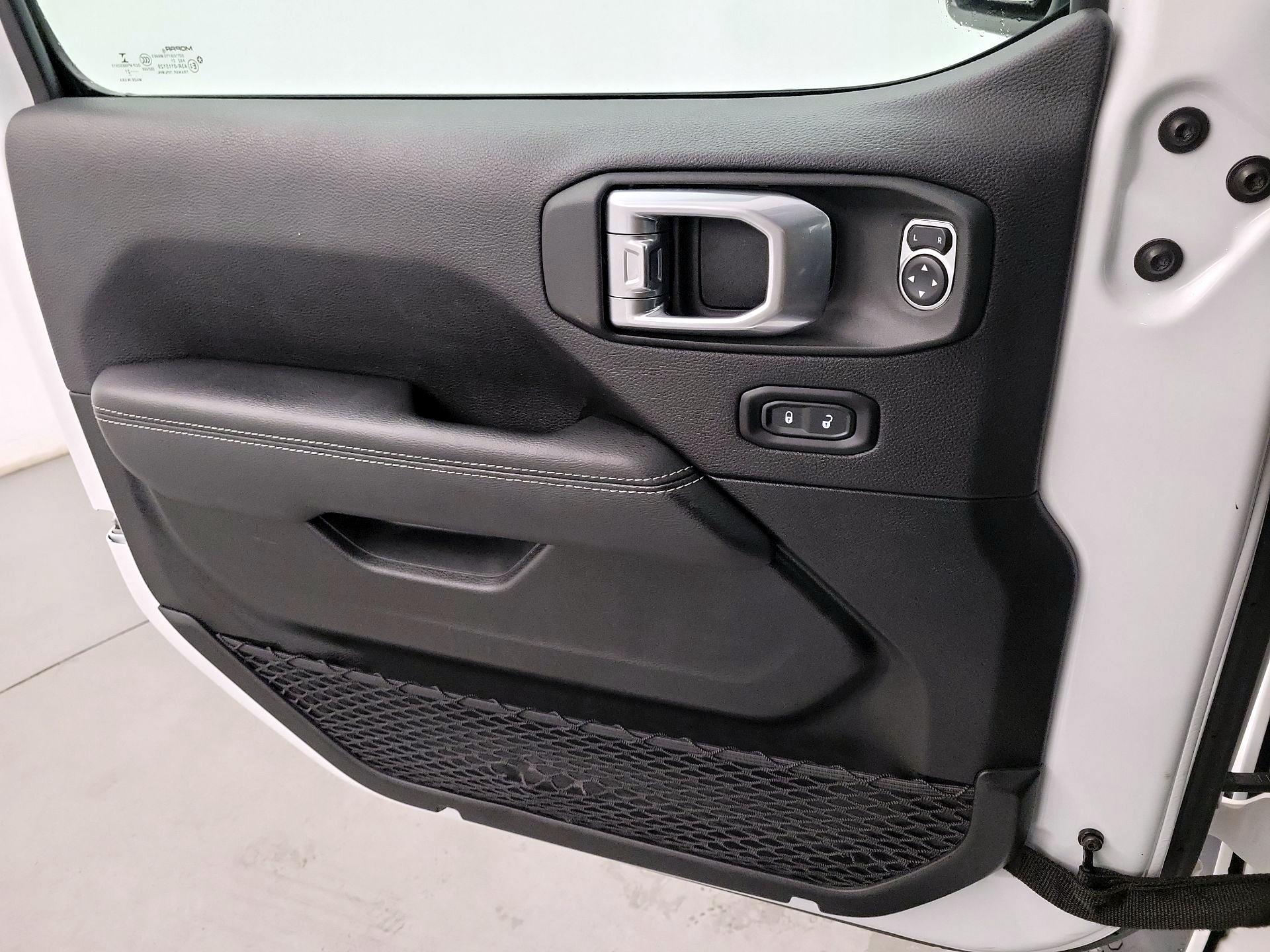 Thumbnail: 2021 Jeep Wrangler - 12