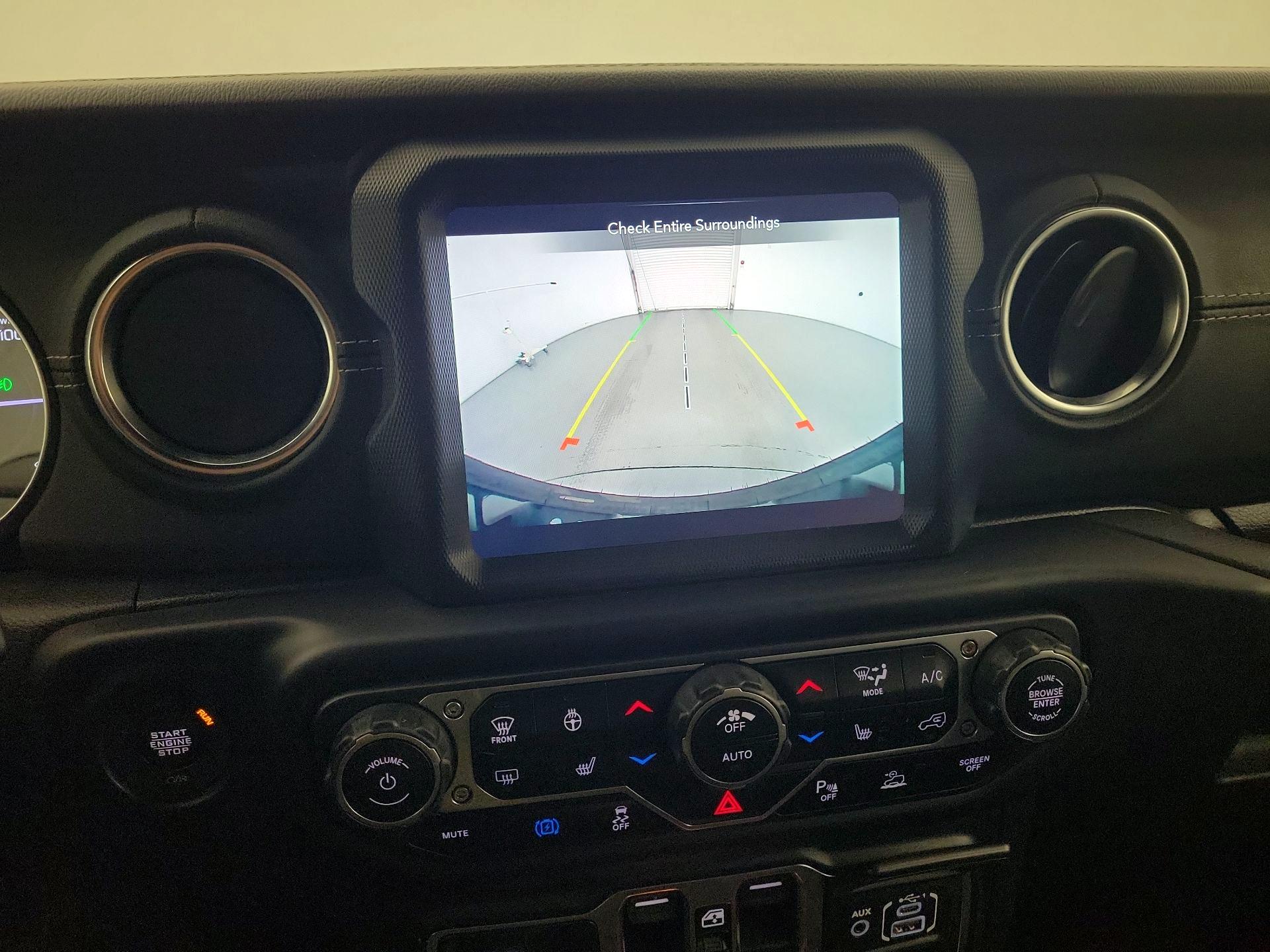 Thumbnail: 2021 Jeep Wrangler - 15