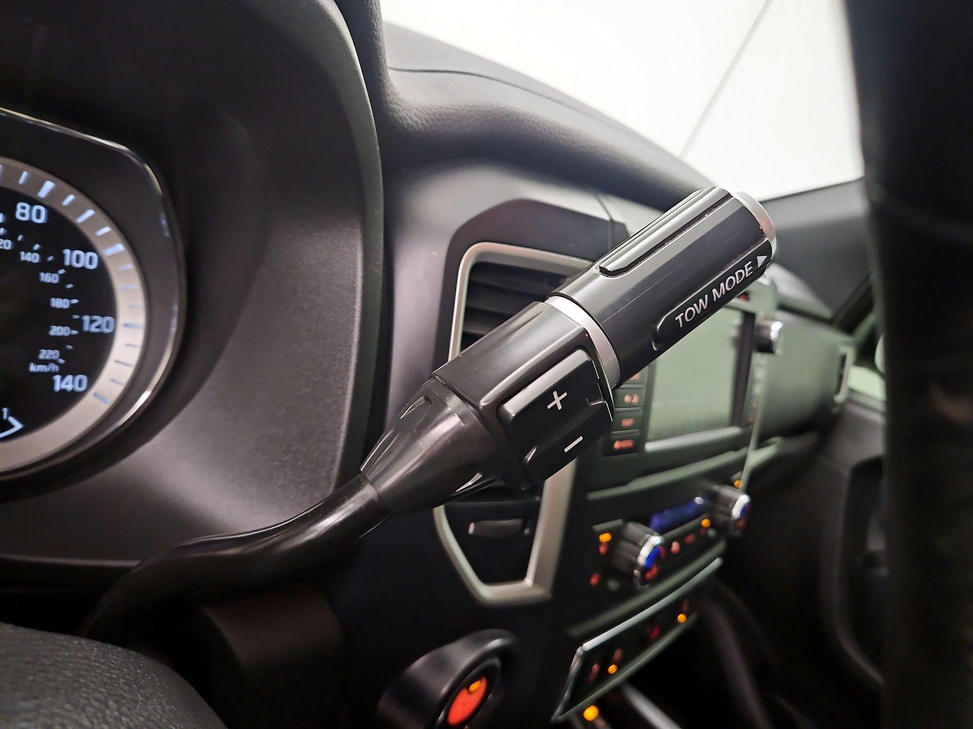 Thumbnail: 2019 Nissan Titan - 18