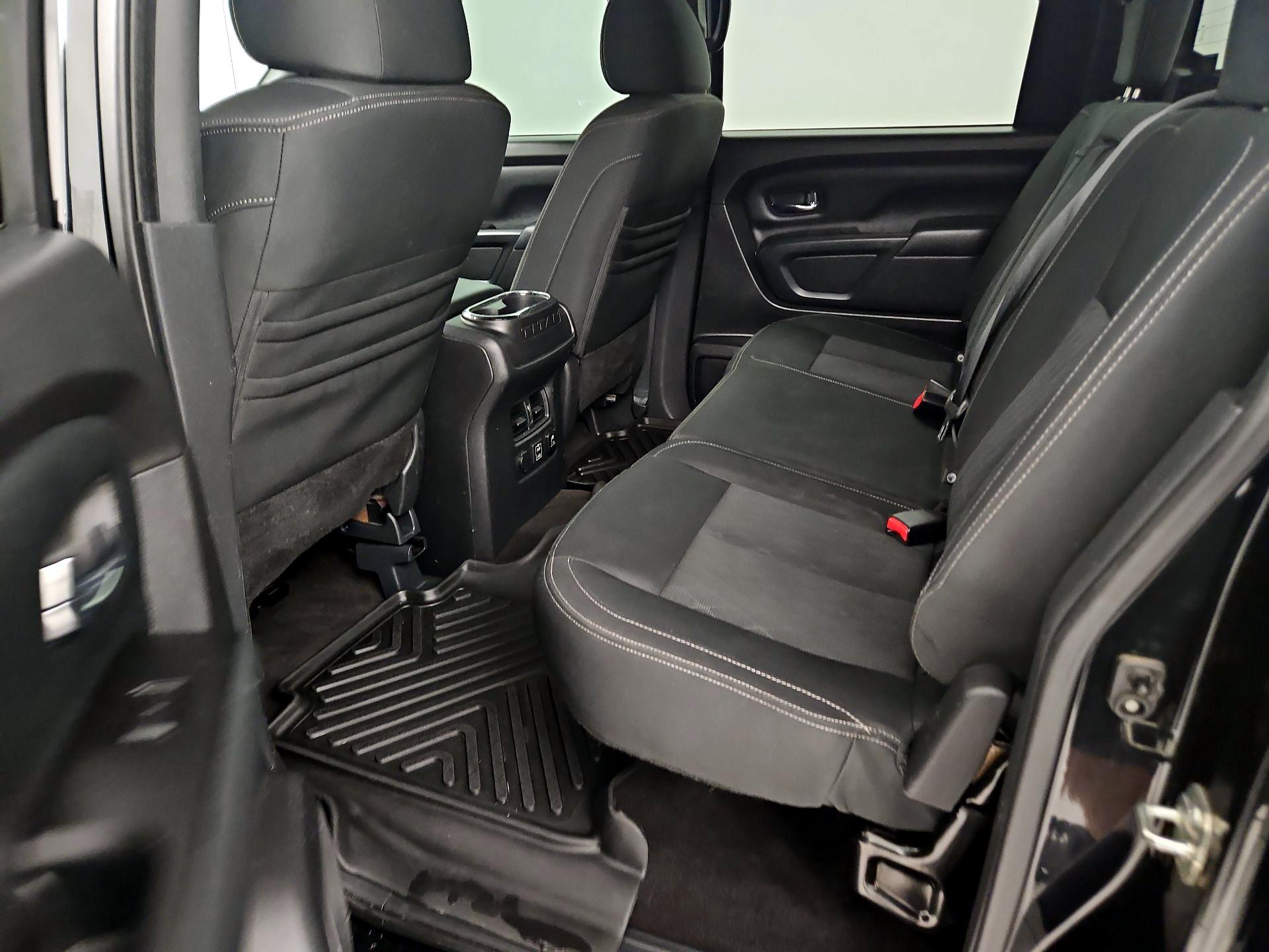Thumbnail: 2019 Nissan Titan - 20
