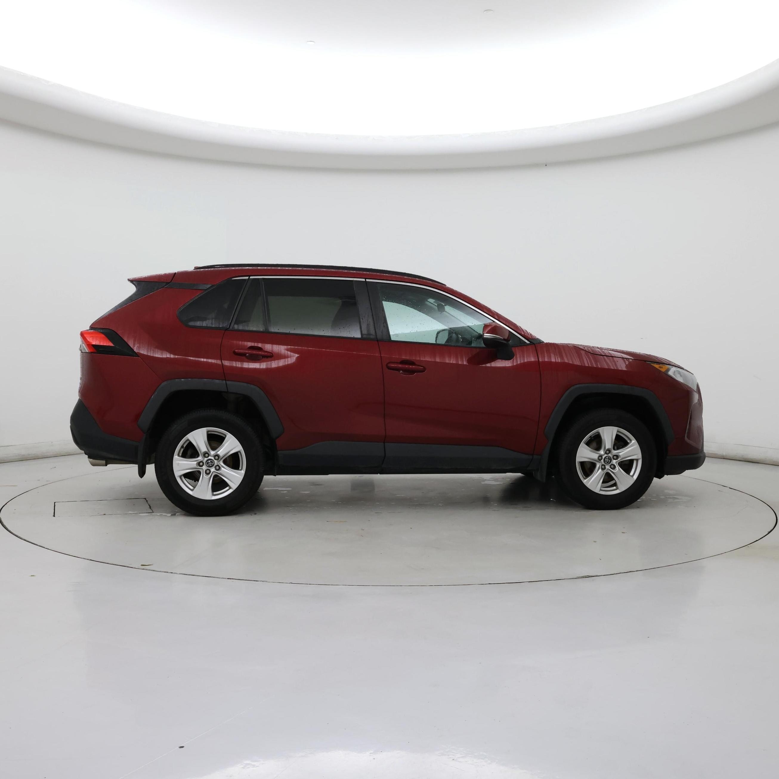 Thumbnail: 2020 Toyota RAV4 - 7